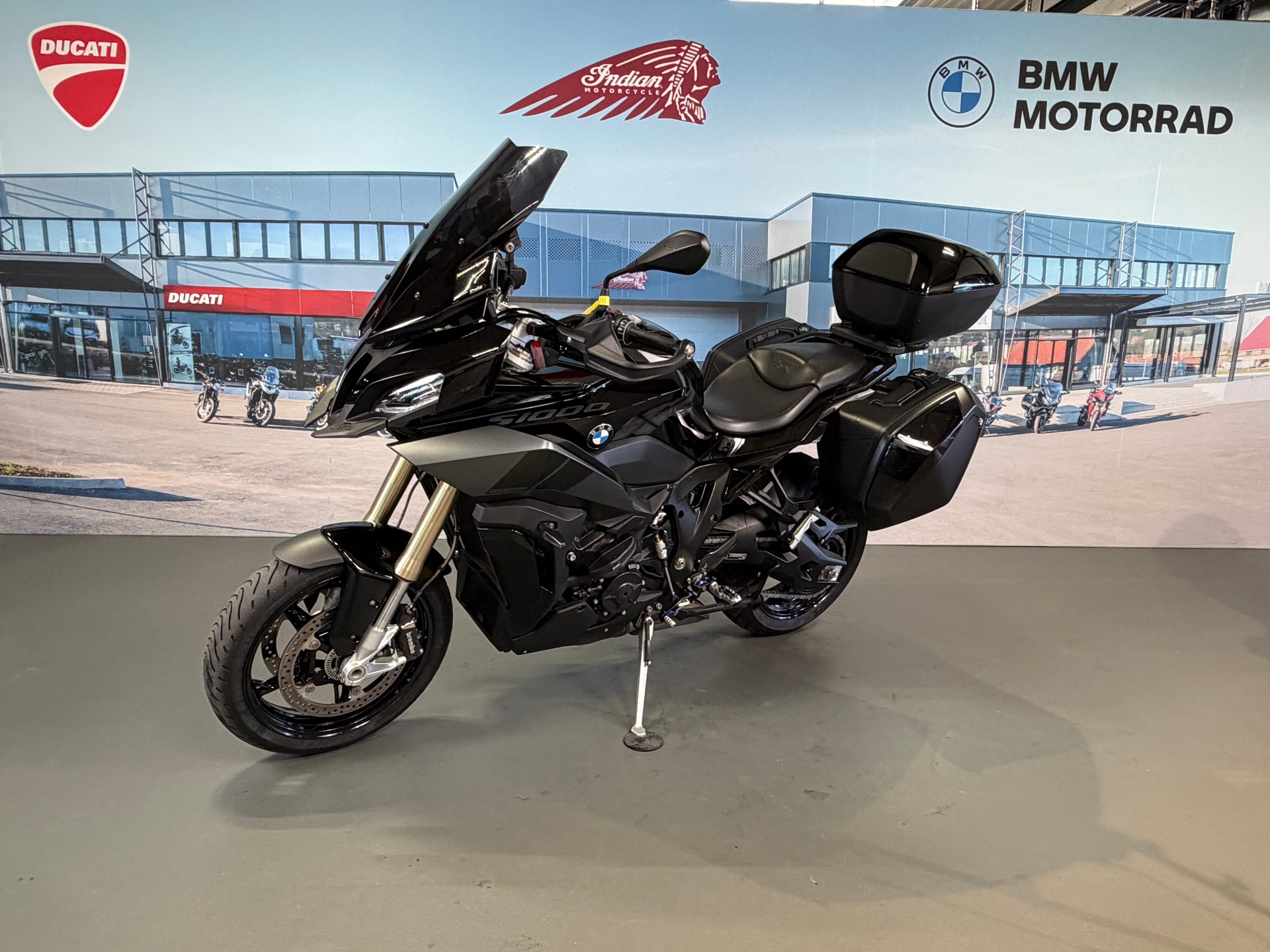 BMW S 1000 XR ABS-showroom-element-2