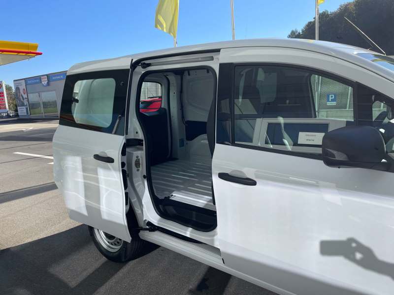 RENAULT Kangoo Van 1.5 dCi 115 Extra-image-10