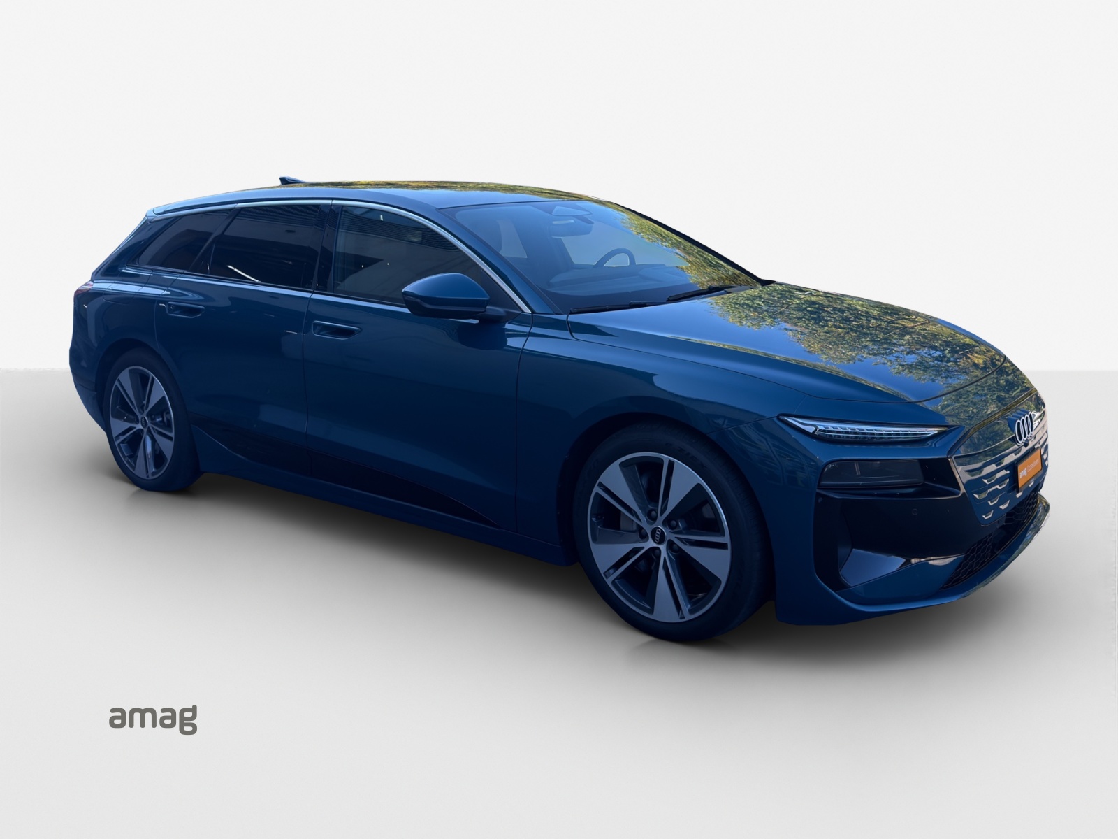 AUDI A6 Avant e-tron quattro-image-5