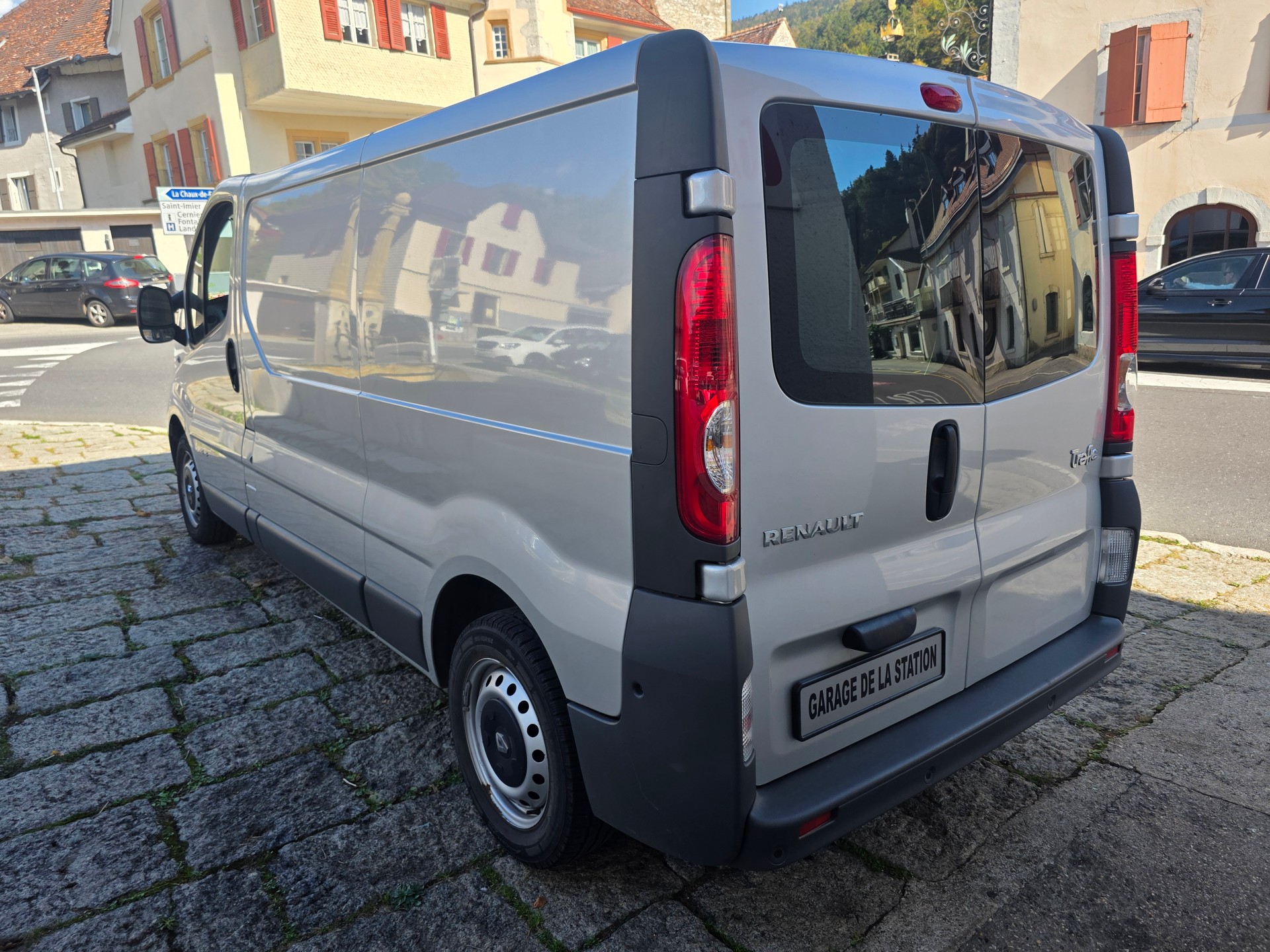 RENAULT Trafic 2.0 dCi 115 2.9t L2H1-image-4