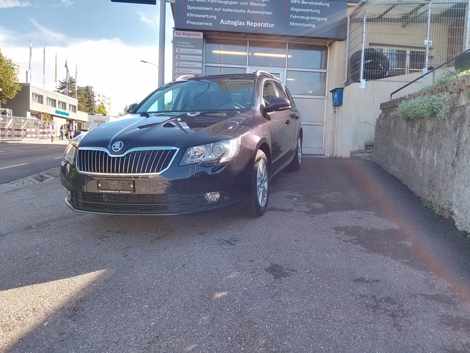 SKODA Superb Combi 1.8 TSI AllDrive 4x4-image-1