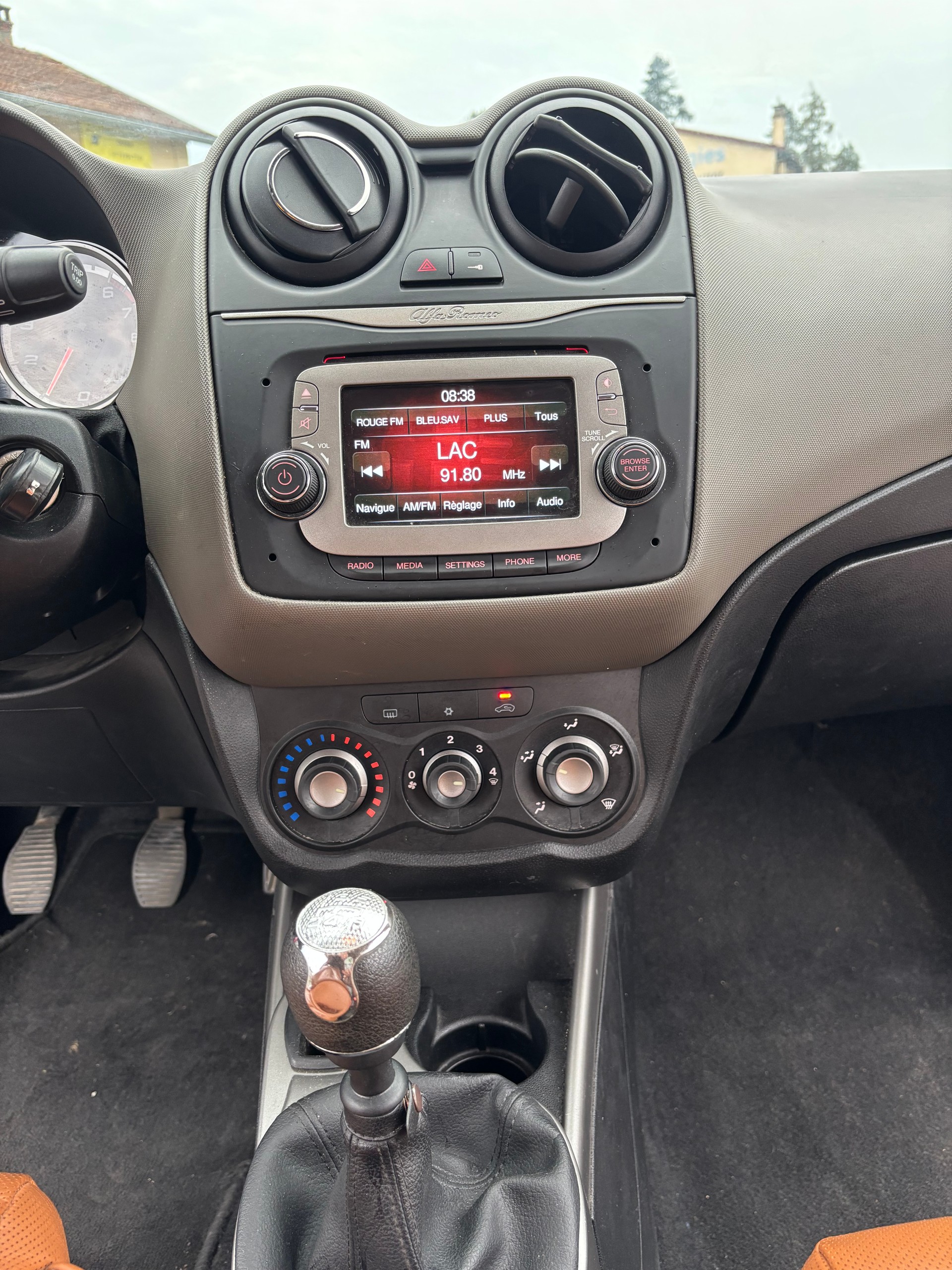 ALFA ROMEO MiTo 1.4 Progression-image-9