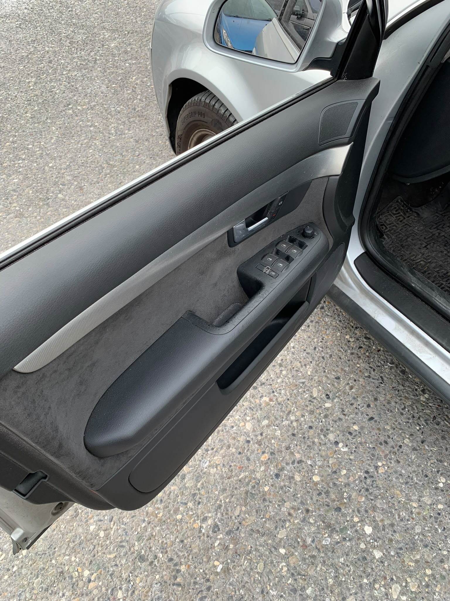 AUDI A4 Avant 1.9 TDI (Klimatronik * Radio CD * Leder/Alcantara * BO3)-image-15
