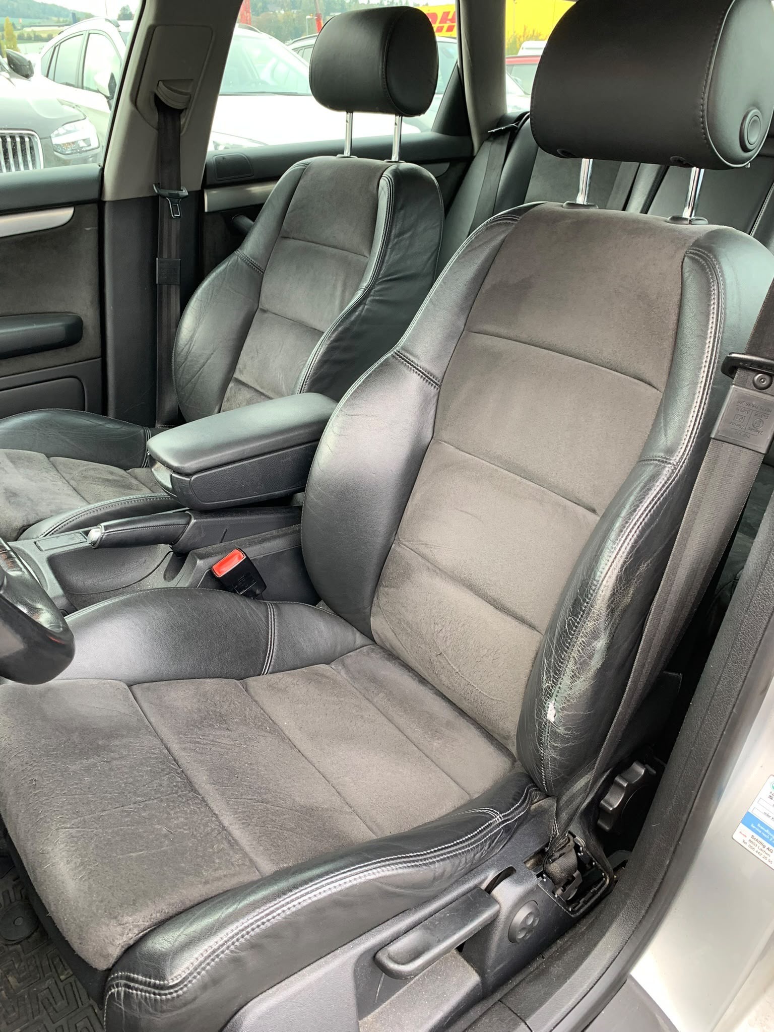 AUDI A4 Avant 1.9 TDI (Klimatronik * Radio CD * Leder/Alcantara * BO3)-image-12
