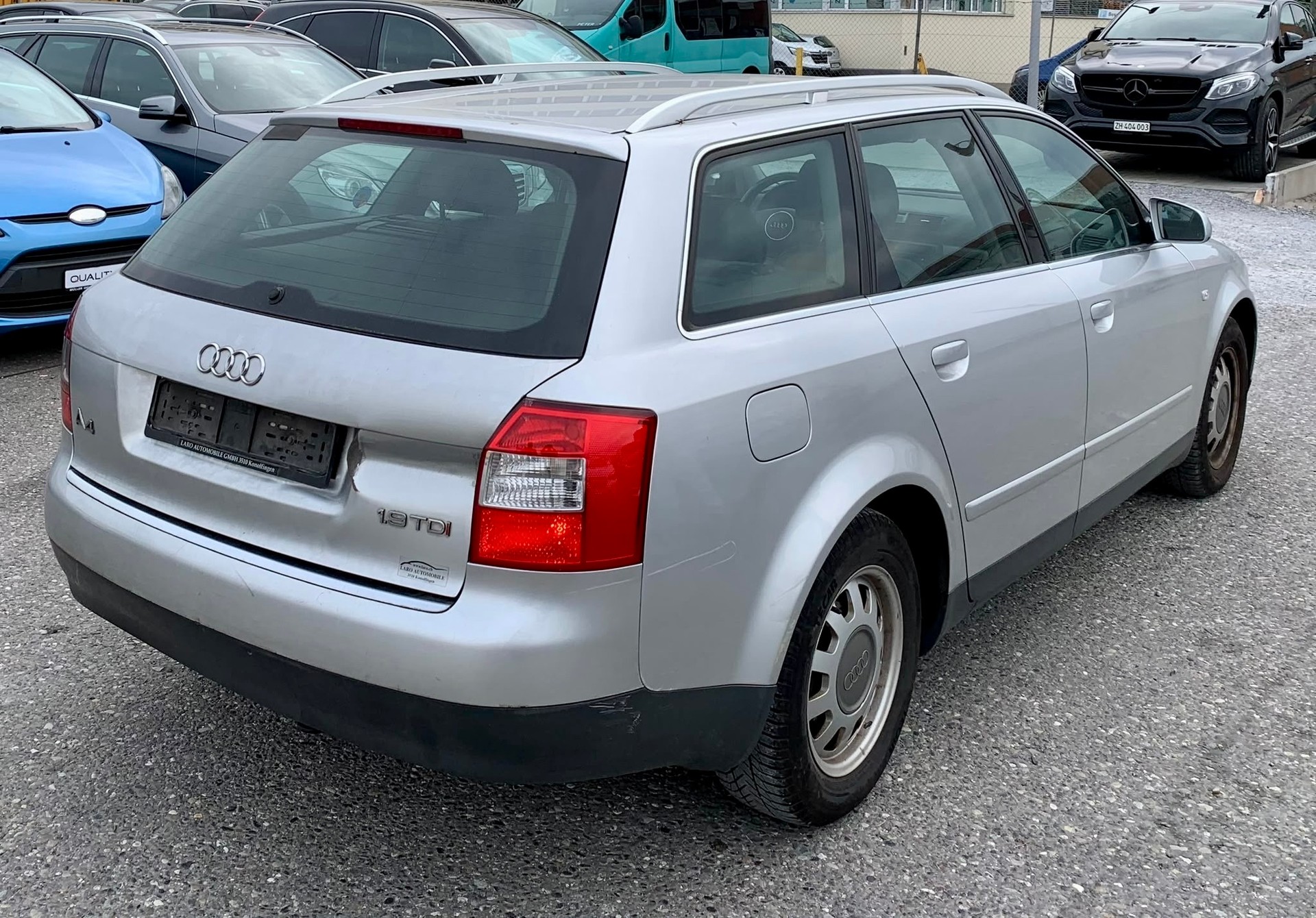 AUDI A4 Avant 1.9 TDI (Klimatronik * Radio CD * Leder/Alcantara * BO3)-image-4