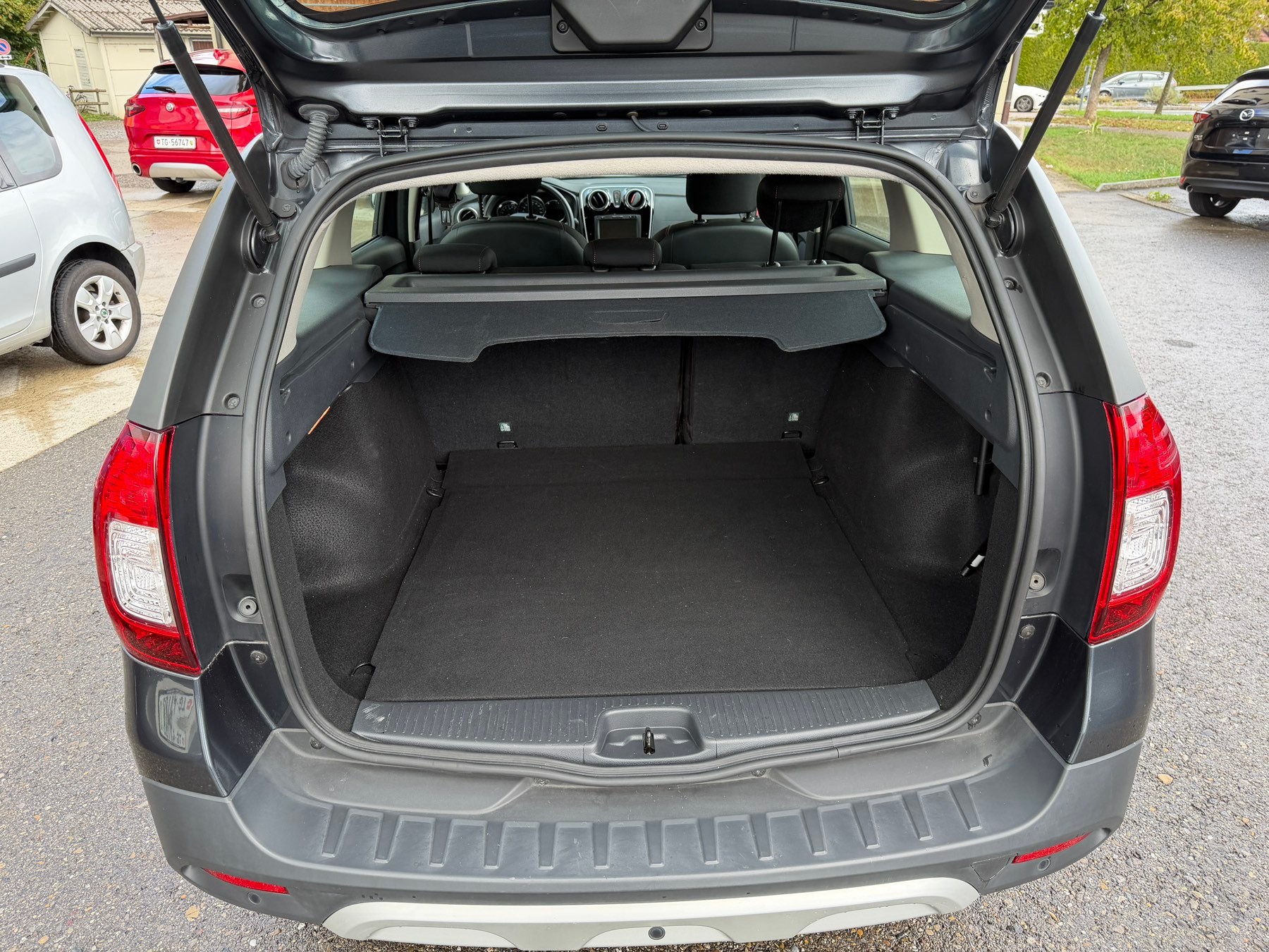 DACIA Logan MCV dCi 95 Stepway-image-12