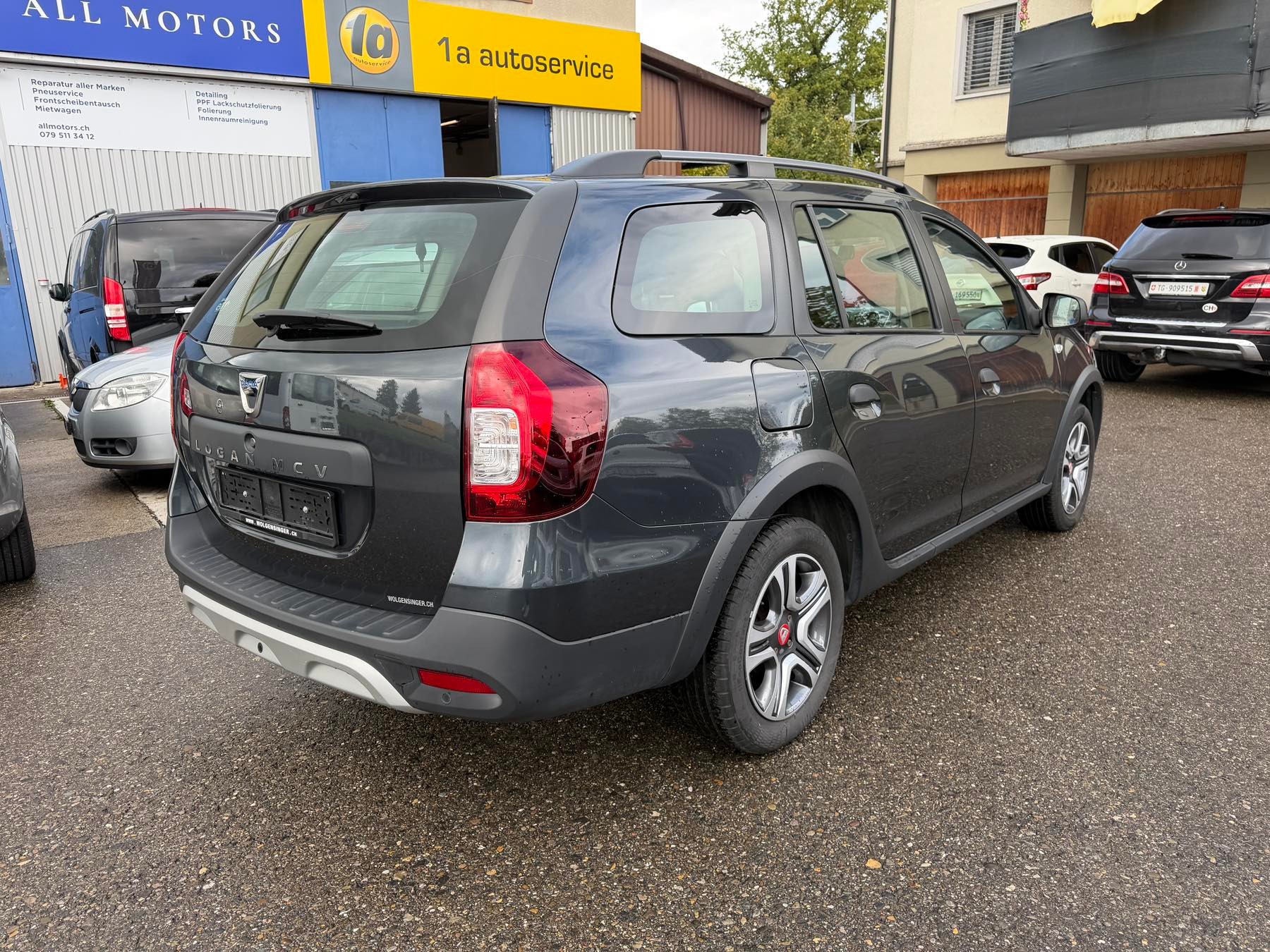 DACIA Logan MCV dCi 95 Stepway-image-4