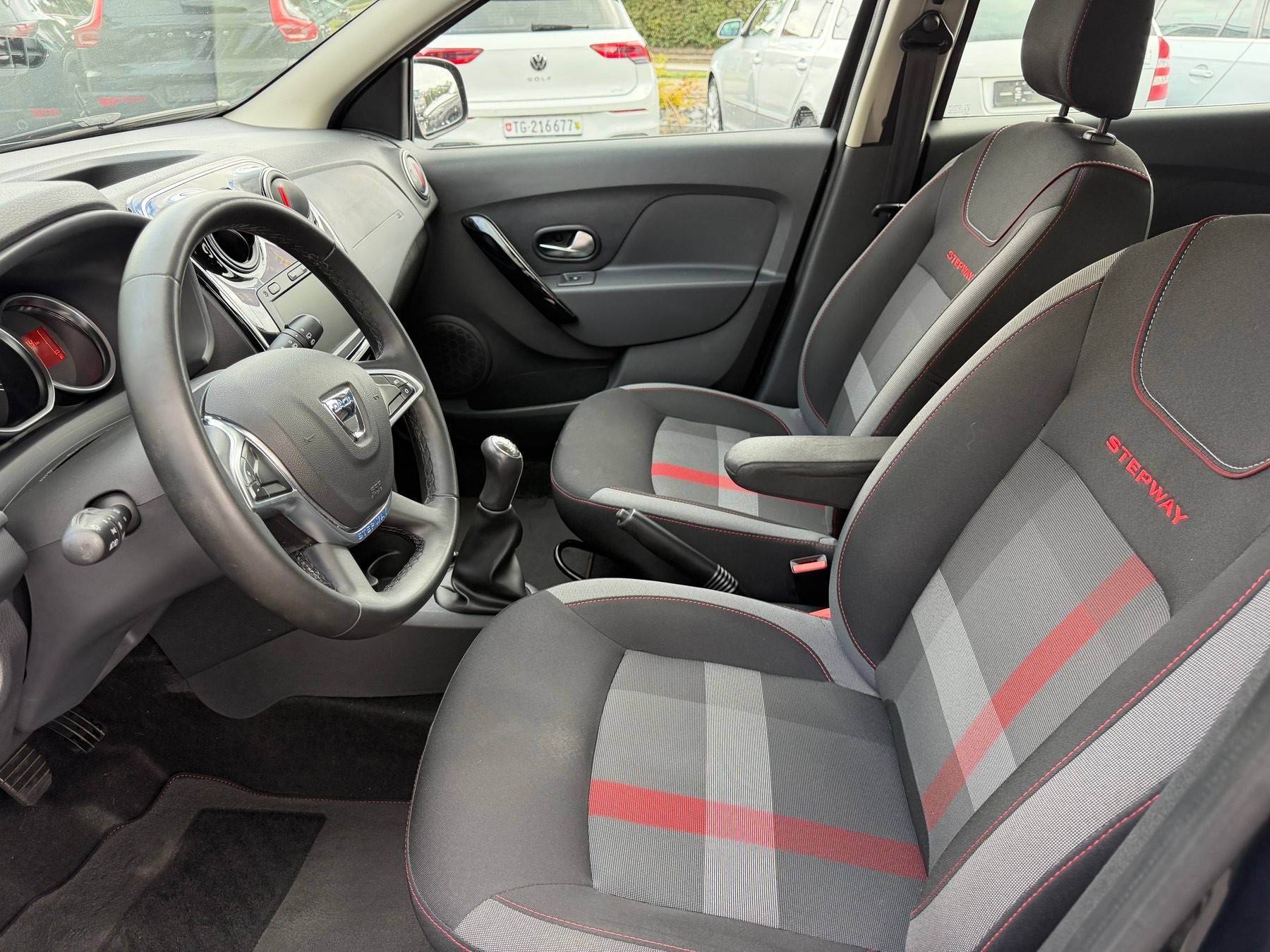 DACIA Logan MCV dCi 95 Stepway-image-7