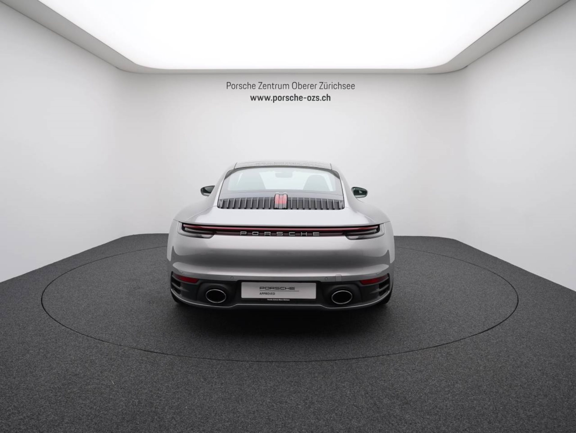 PORSCHE 911 Carrera-image-5