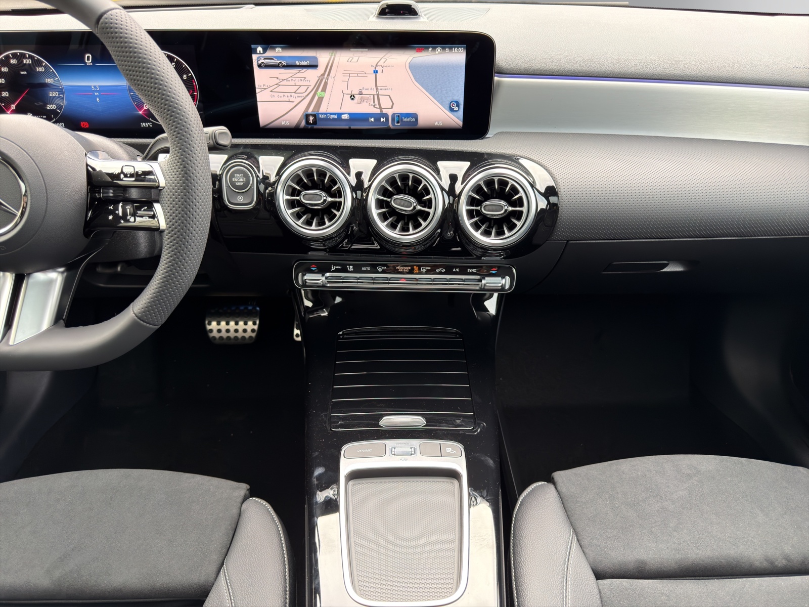 MERCEDES-BENZ A 250 4Matic 8G-DCT-image-12