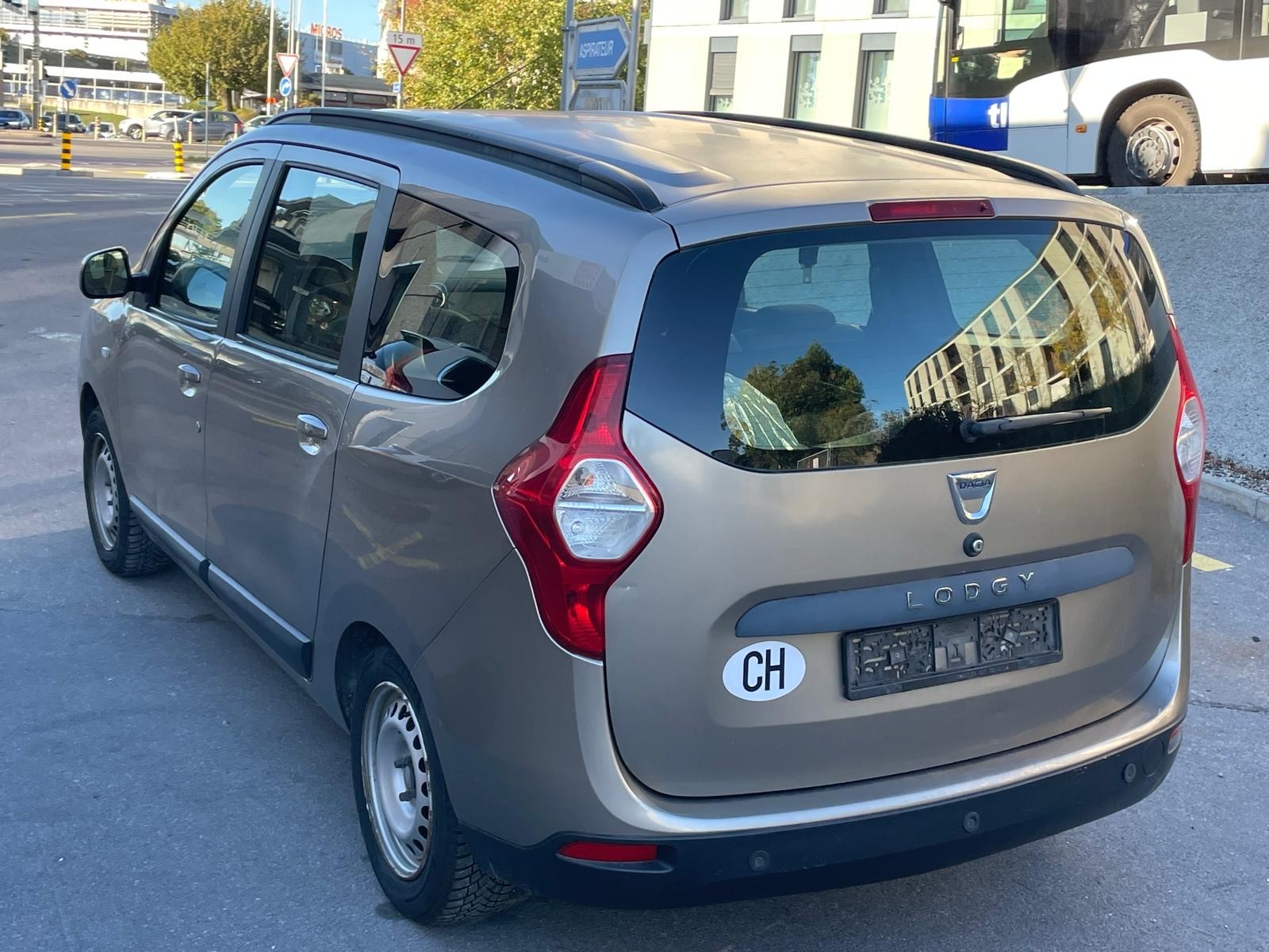 DACIA Lodgy 1.6 Lauréate-image-4