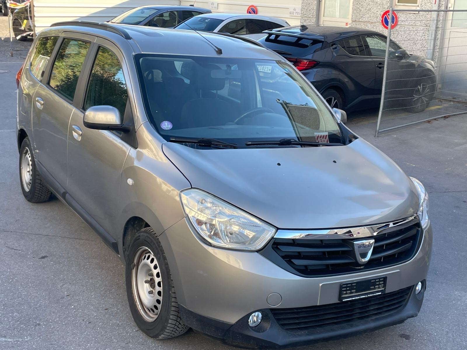 DACIA Lodgy 1.6 Lauréate-image-0