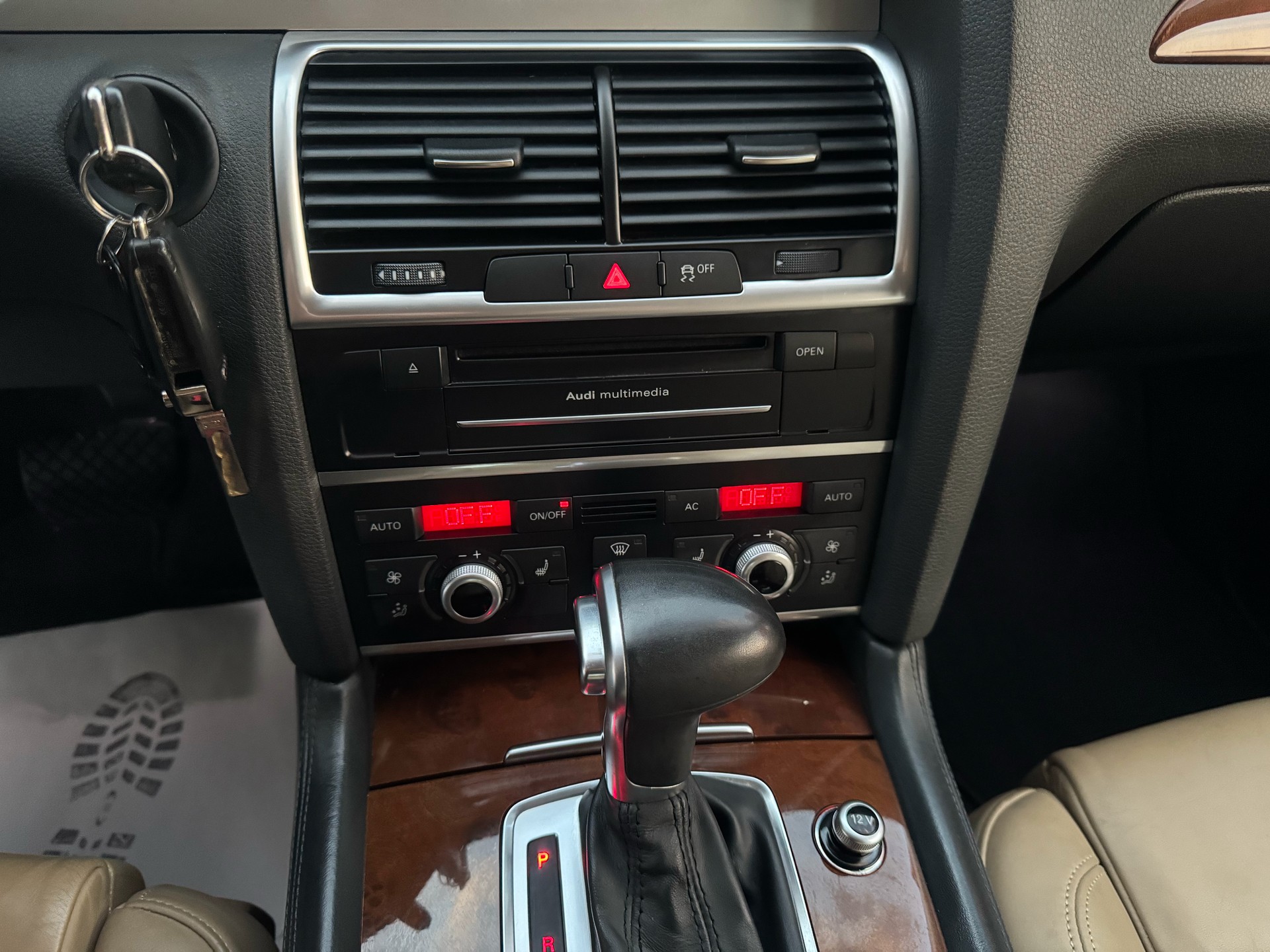 AUDI Q7 3.0 TFSI quattro tiptronic-image-23
