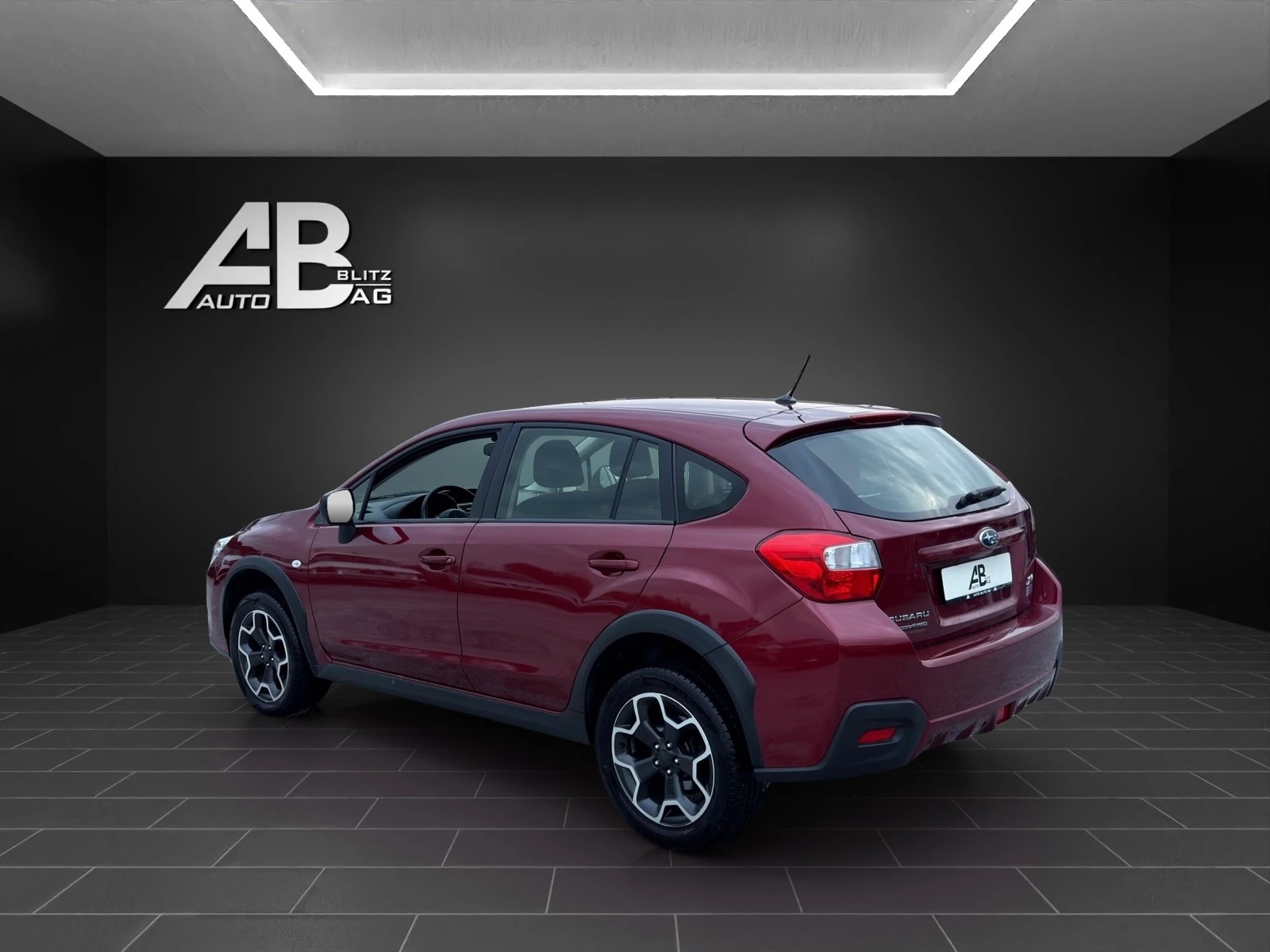 SUBARU XV 2.0D Swiss One AWD-image-2