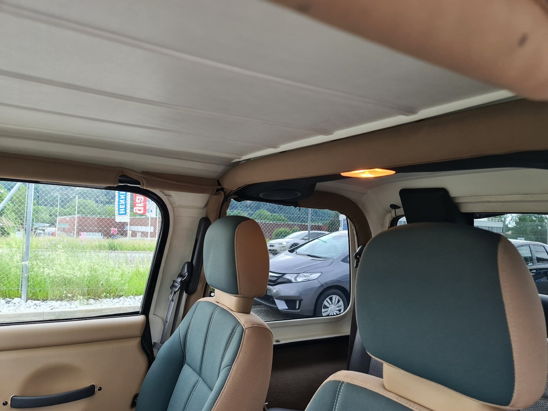 JEEP Wrangler 4.0 Sahara Freedom Hardtop-image-2