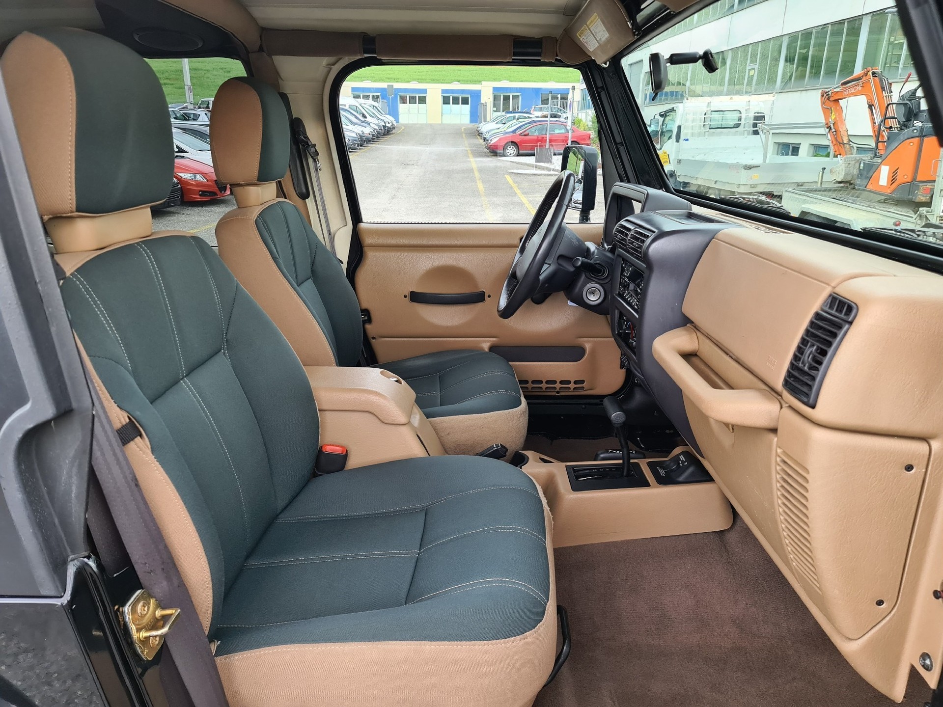 JEEP Wrangler 4.0 Sahara Freedom Hardtop-image-9