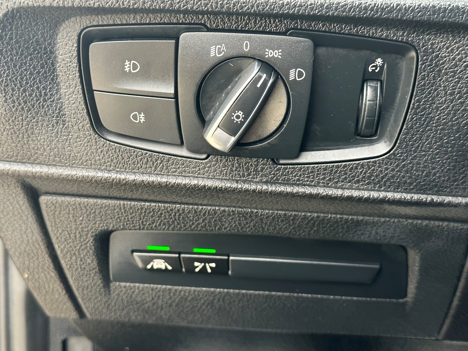 BMW 120d xDrive M Sport Steptronic-image-13