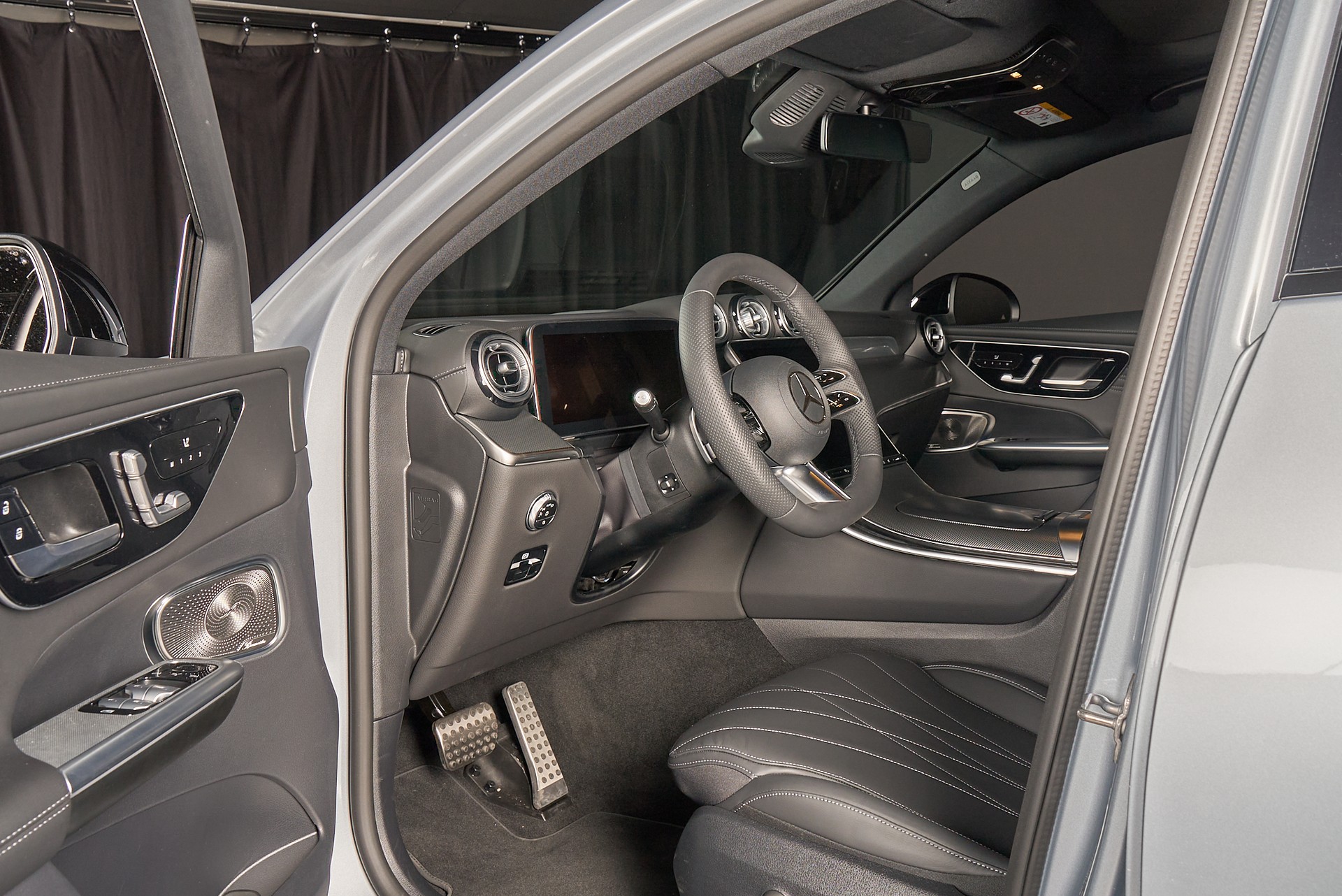 MERCEDES-BENZ GLC Coupé 200 4Matic 9G-Tronic-image-4