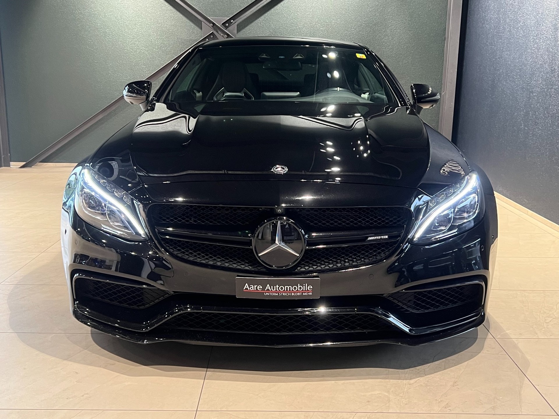 MERCEDES-BENZ C 63 S AMG Edition 1 Speedshift-showroom-element-1