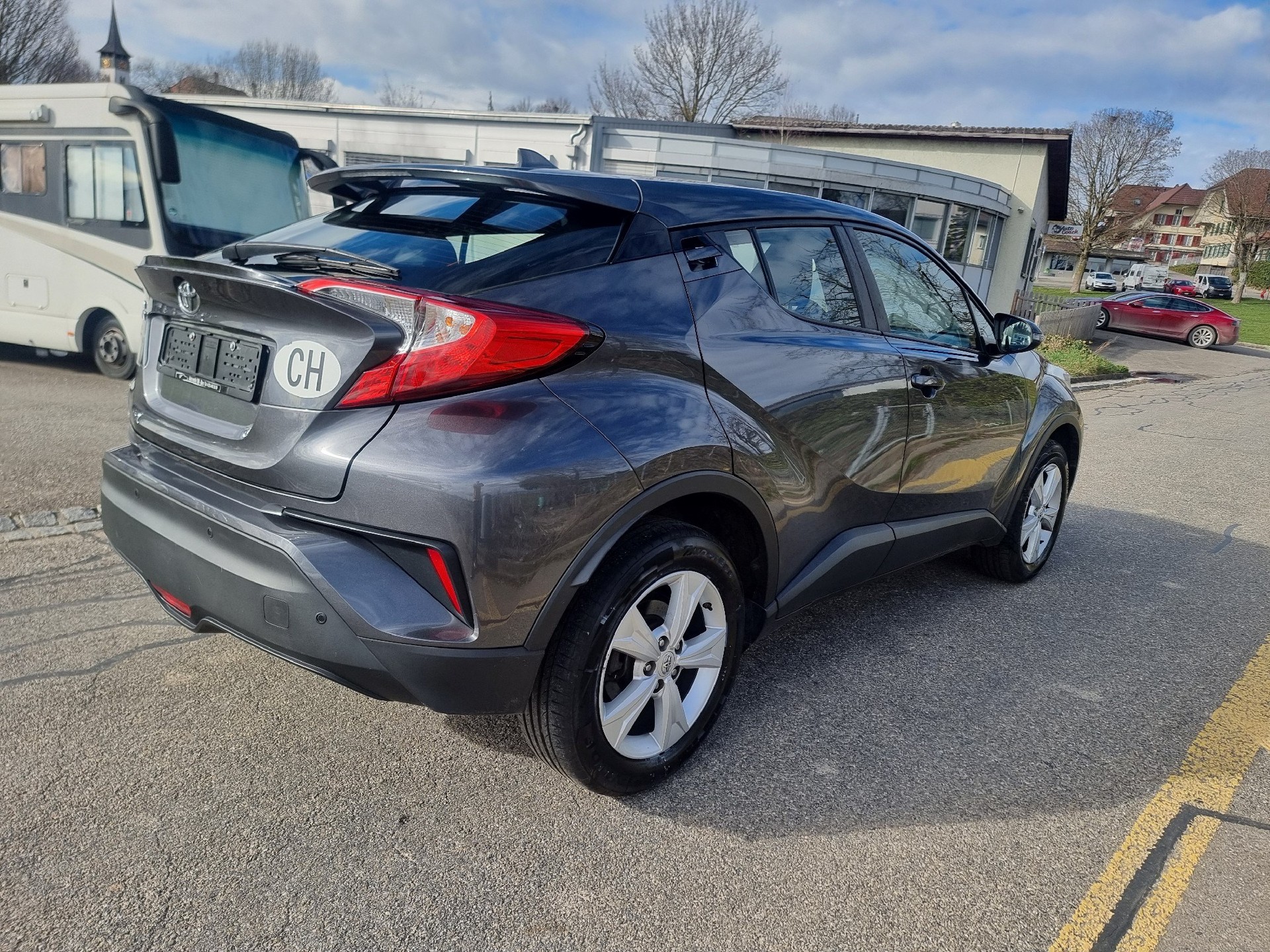 TOYOTA C-HR 1.2 Turbo Active-image-6