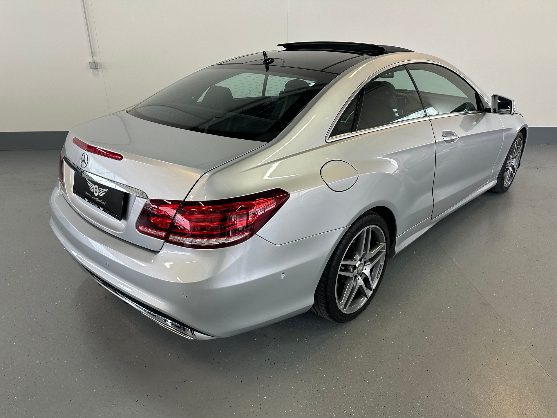 MERCEDES-BENZ E 350 4Matic 7G-Tronic-image-9