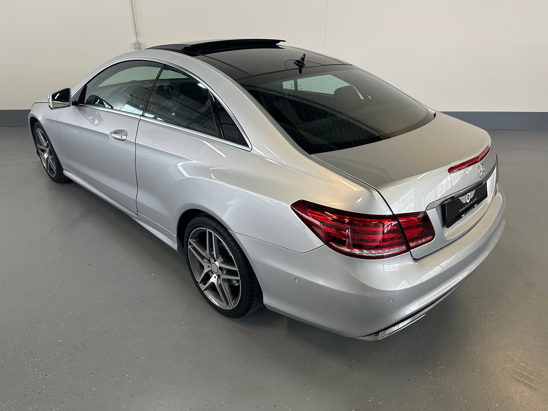 MERCEDES-BENZ E 350 4Matic 7G-Tronic-image-13