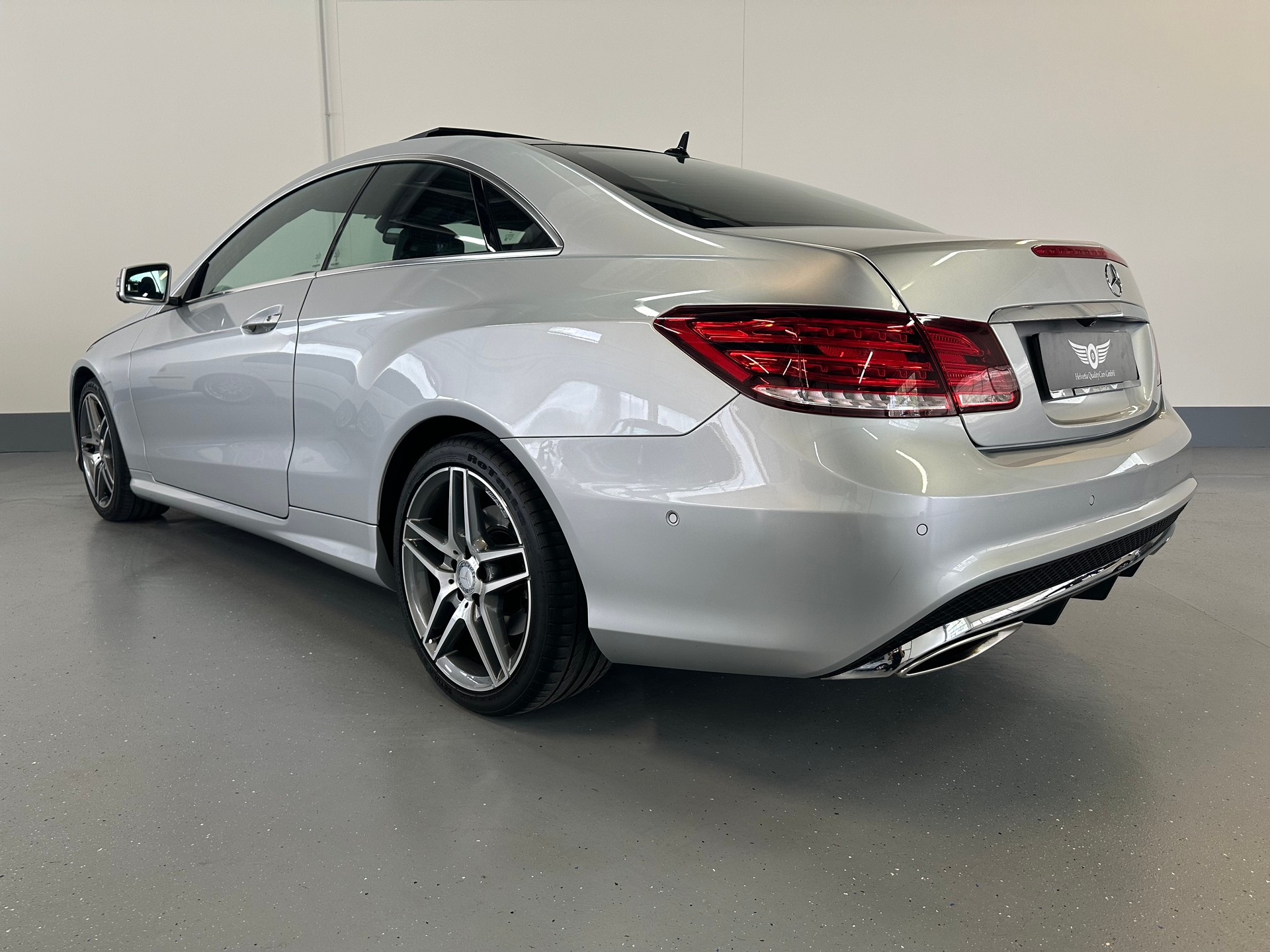 MERCEDES-BENZ E 350 4Matic 7G-Tronic-image-11
