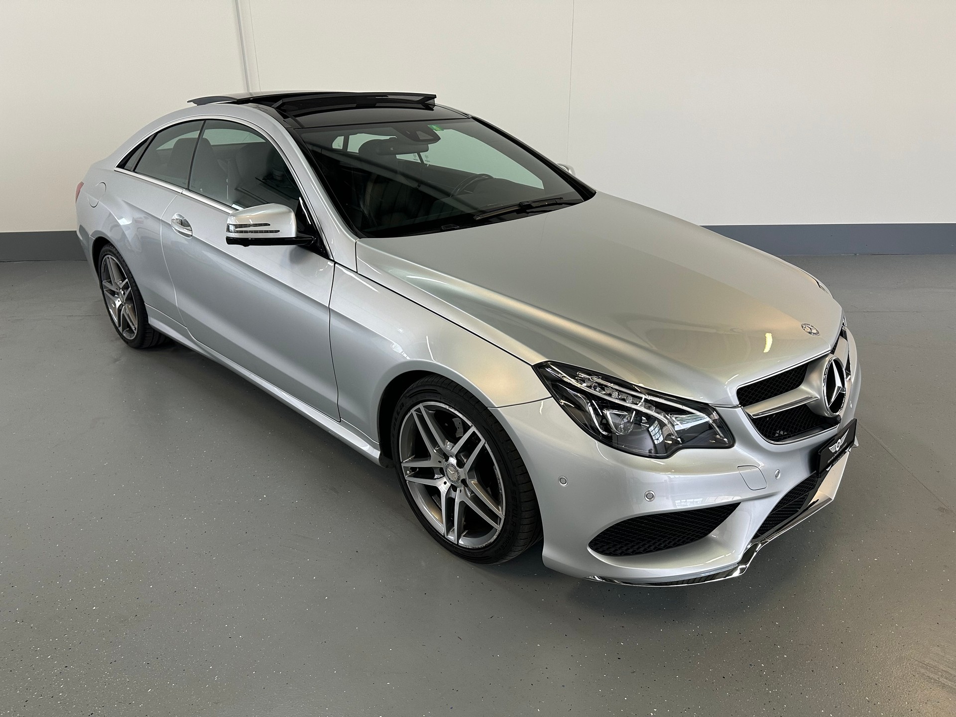 MERCEDES-BENZ E 350 4Matic 7G-Tronic-image-2
