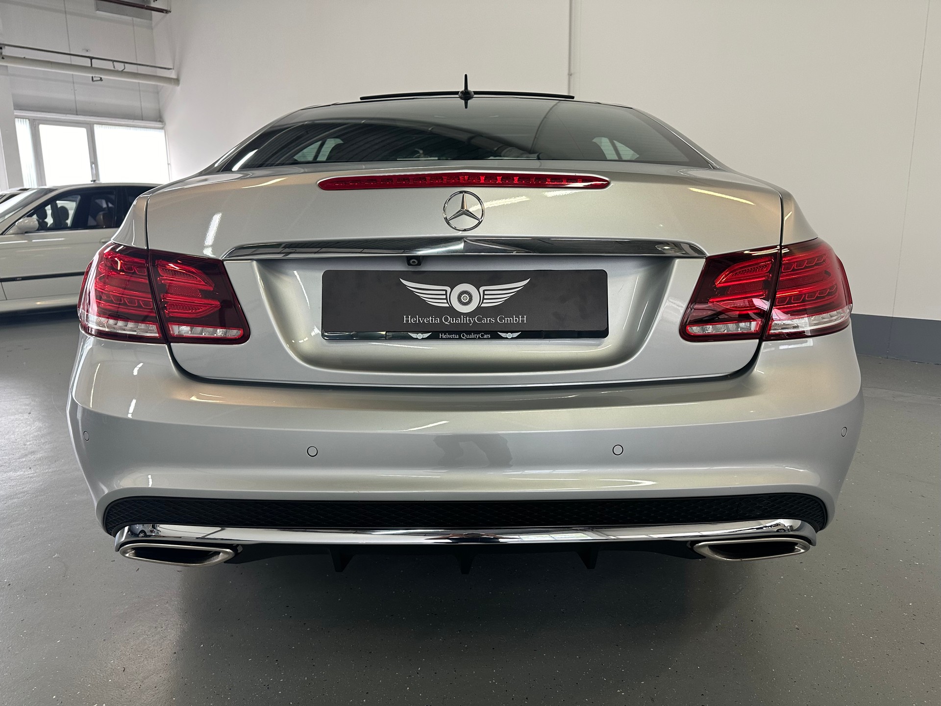MERCEDES-BENZ E 350 4Matic 7G-Tronic-image-14