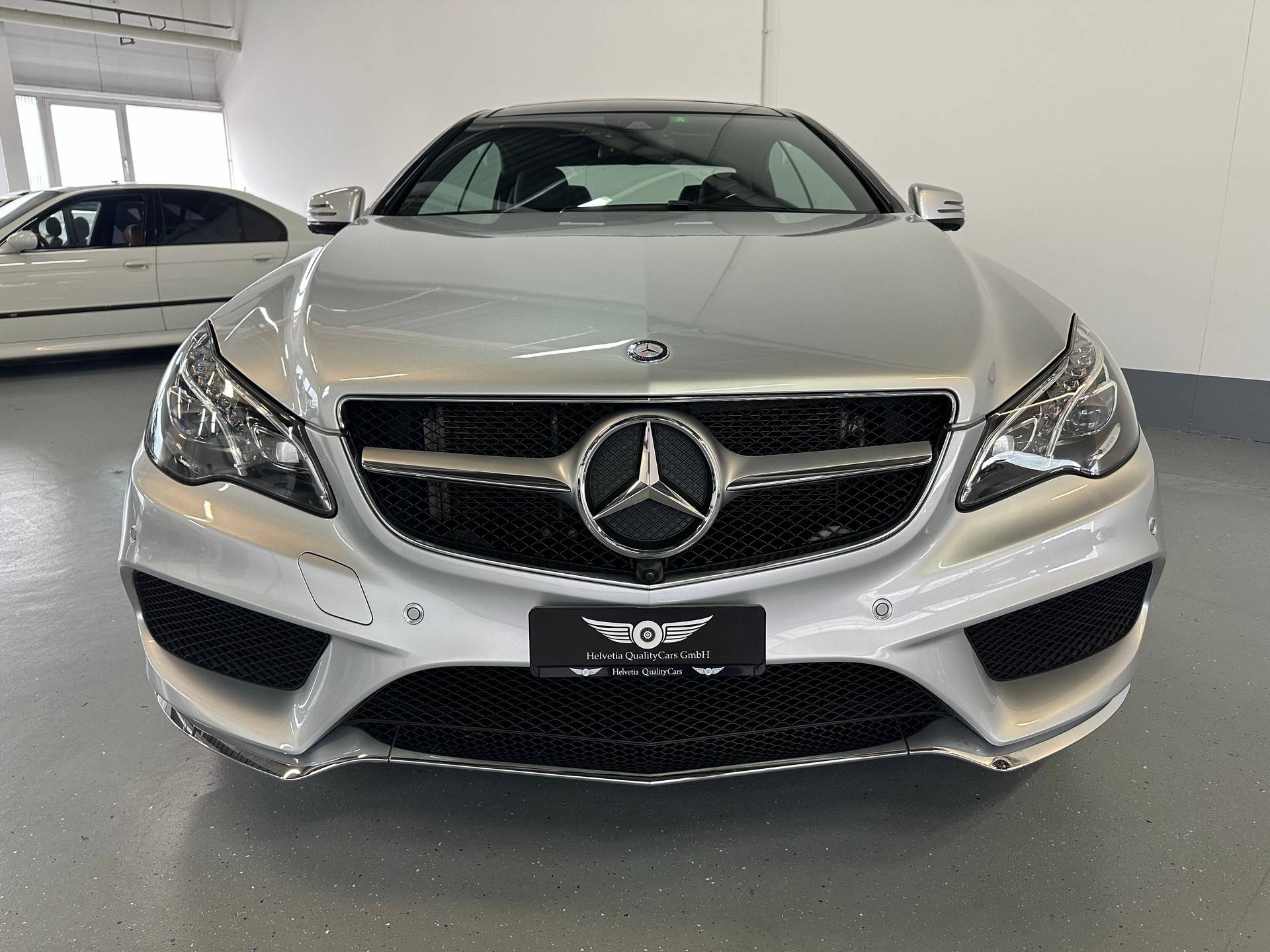 MERCEDES-BENZ E 350 4Matic 7G-Tronic-image-5