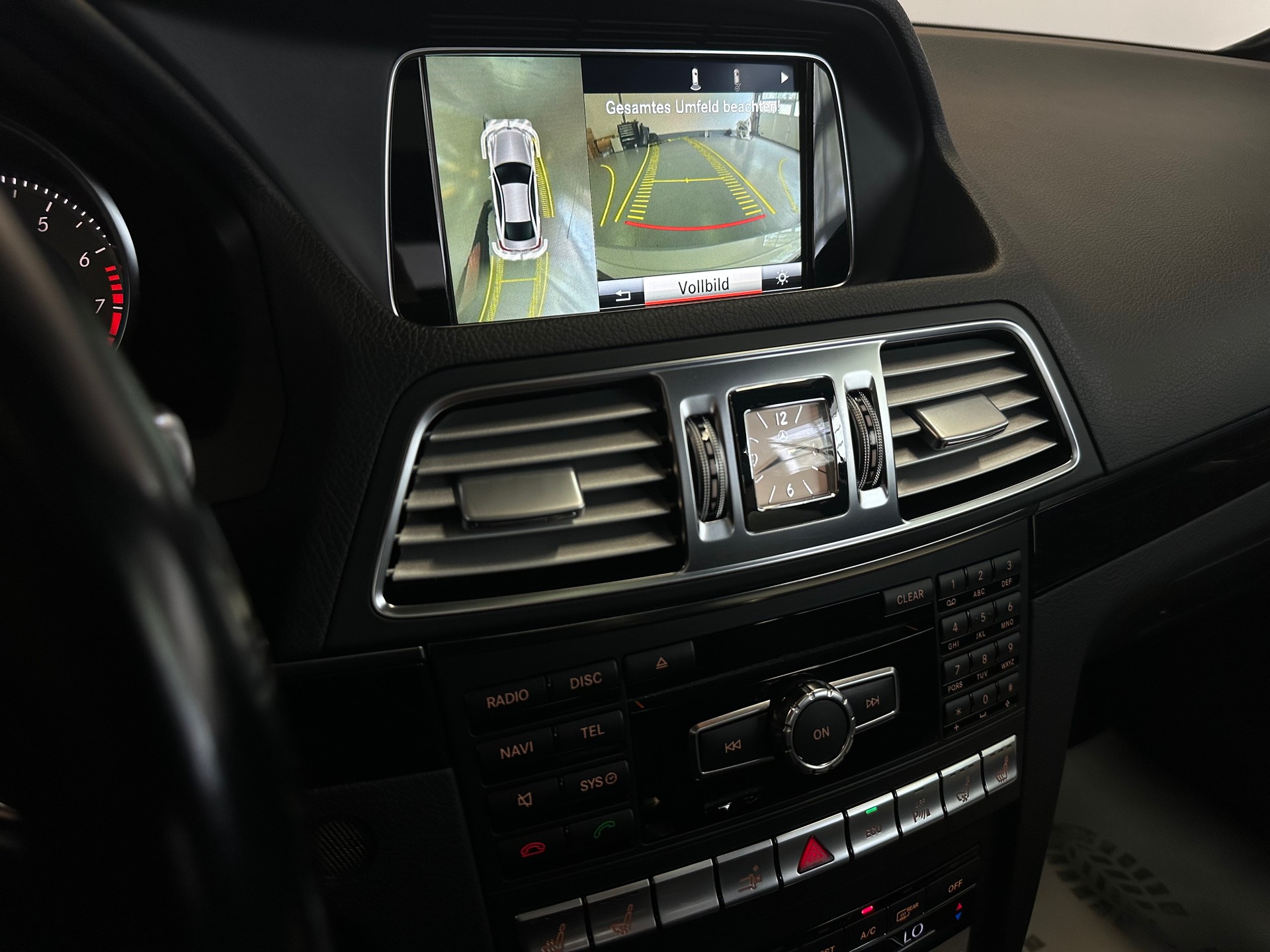 MERCEDES-BENZ E 350 4Matic 7G-Tronic-image-27