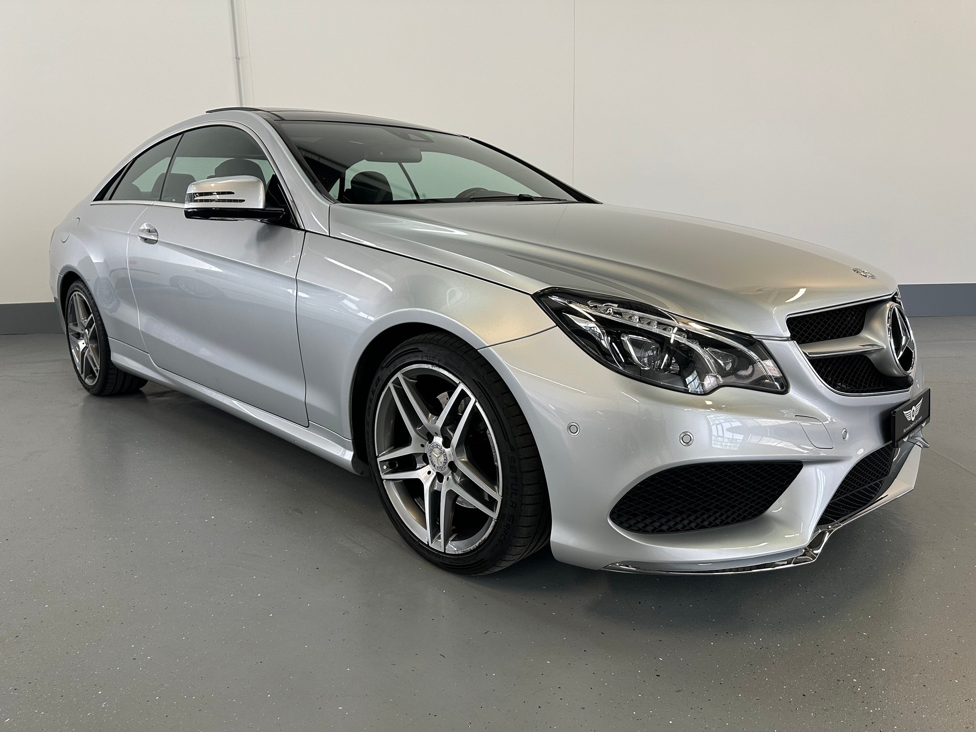 MERCEDES-BENZ E 350 4Matic 7G-Tronic-image-3