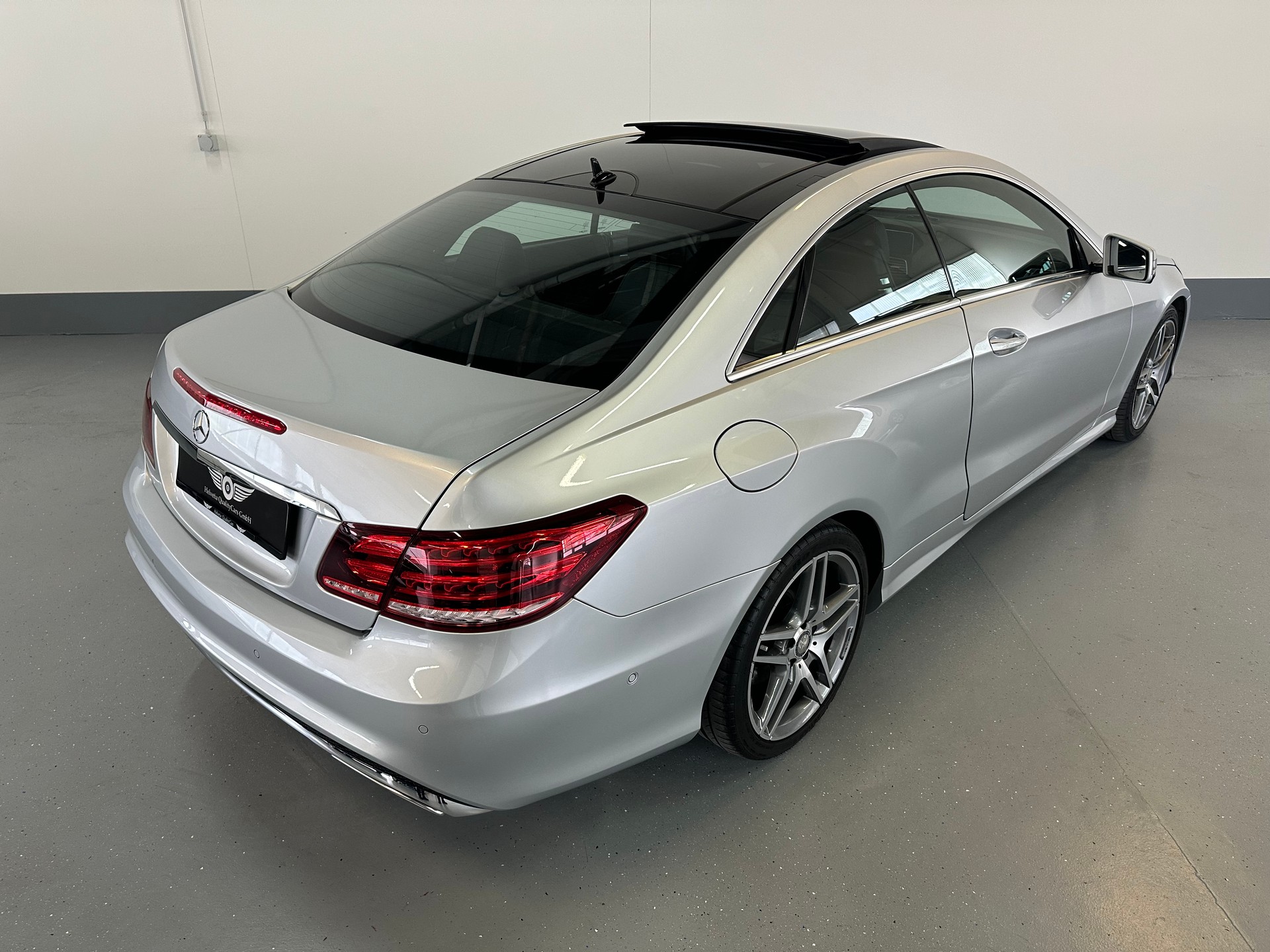 MERCEDES-BENZ E 350 4Matic 7G-Tronic-image-10