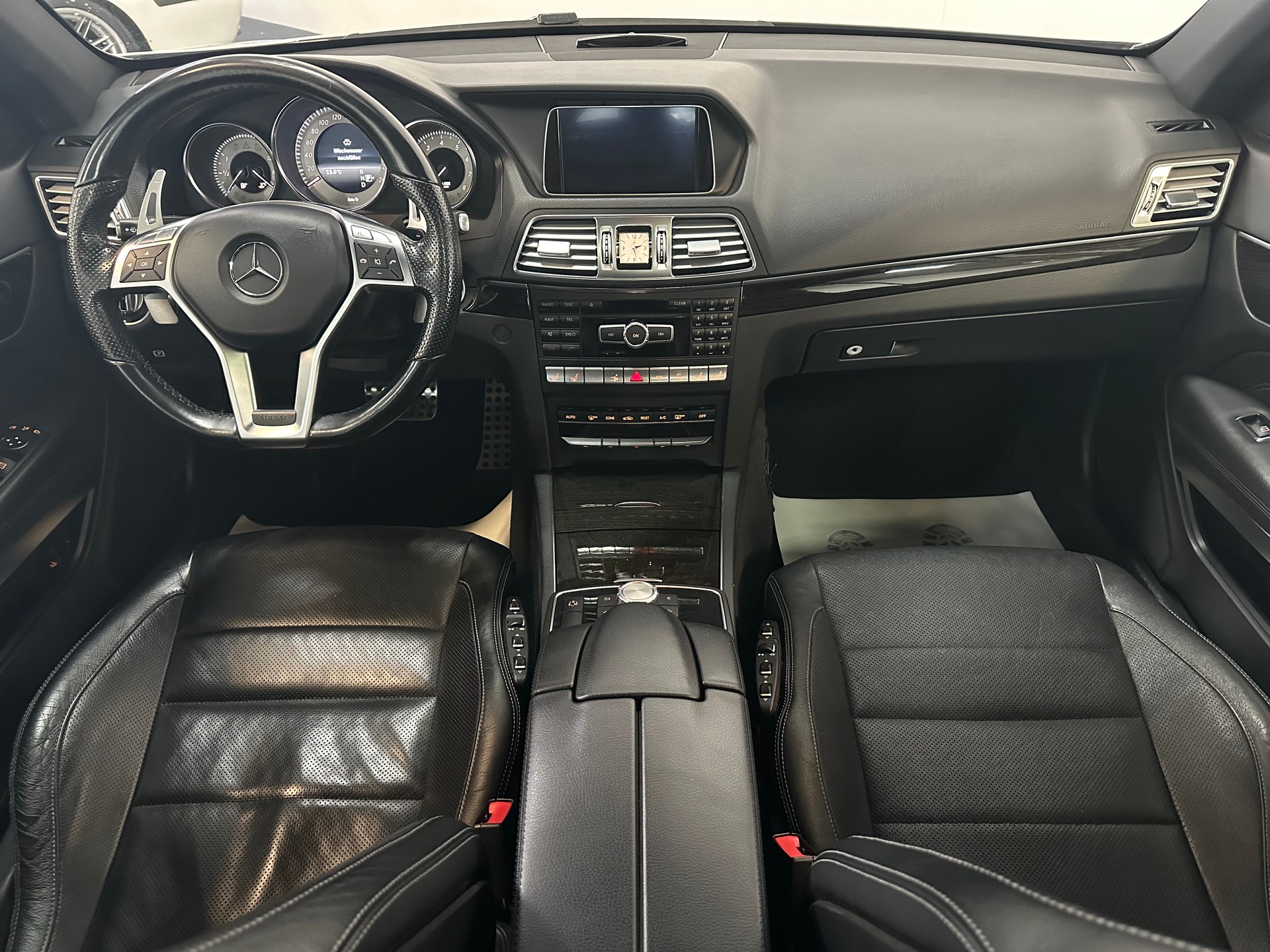 MERCEDES-BENZ E 350 4Matic 7G-Tronic-image-23