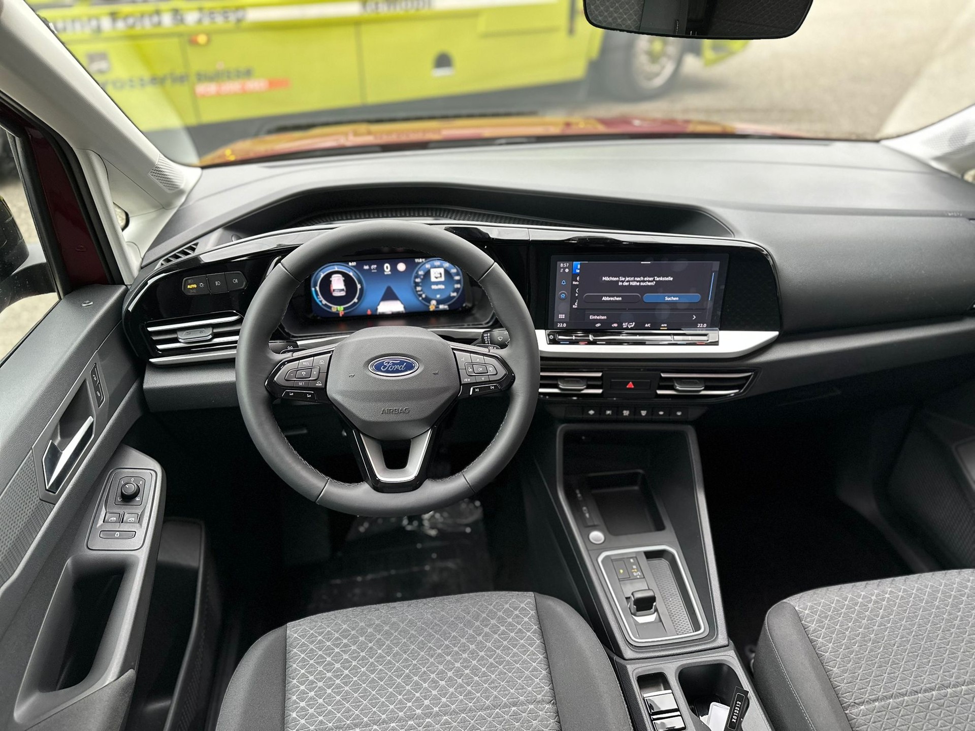FORD Grand Tourneo Connect 2.0 EcoBlue Titanium Automat-image-7