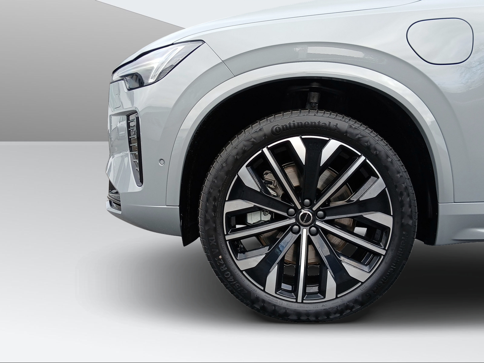 VOLVO XC90 2.0 T8 TE Plus Dark eAWD-image-8