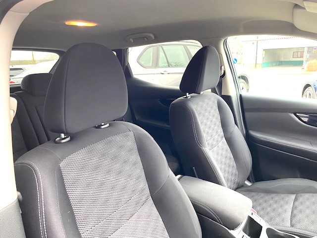 NISSAN Qashqai 1.2 DIG-T N-Connecta-image-10