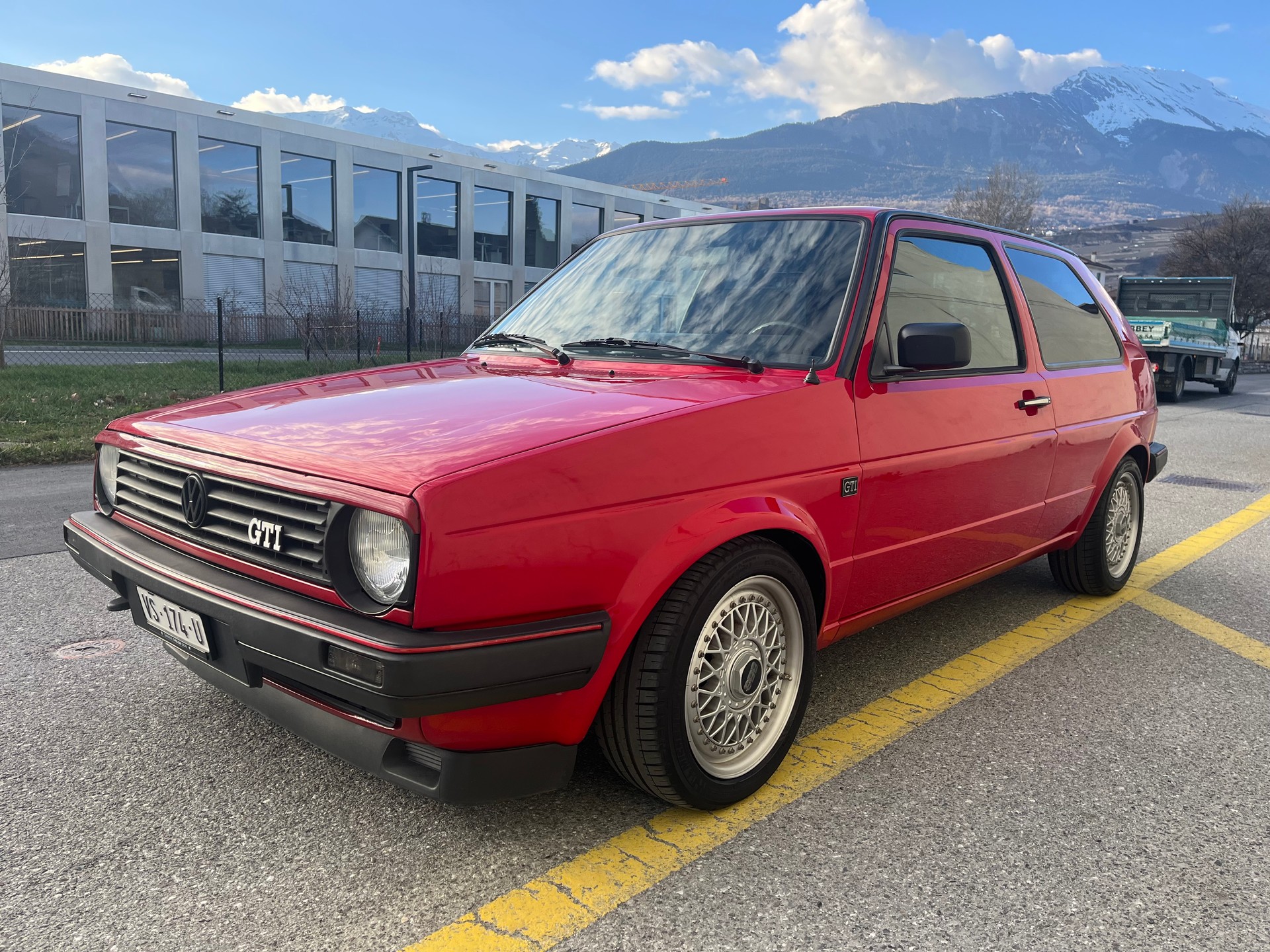 VW Golf 1800 GTI-image-7
