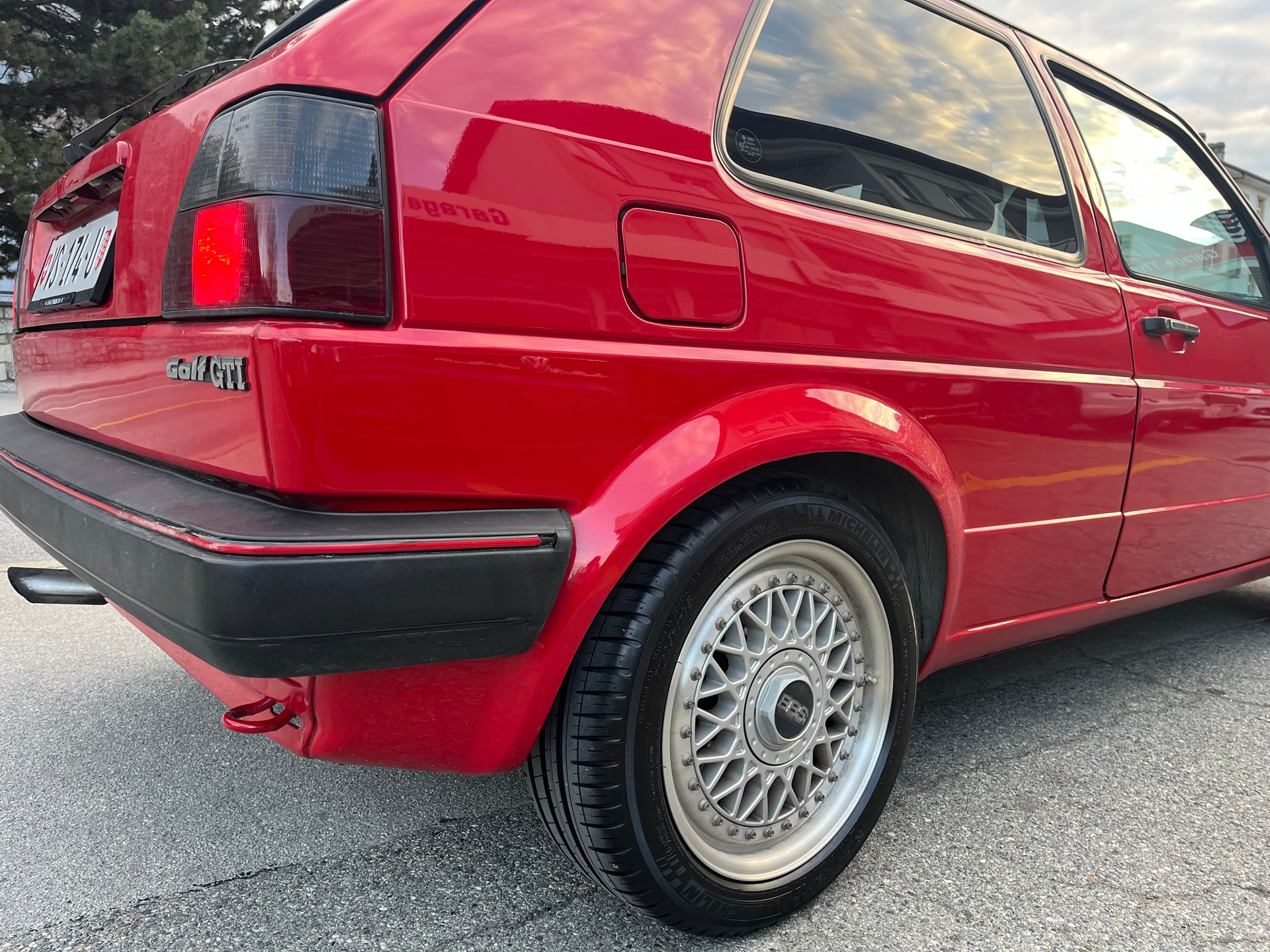 VW Golf 1800 GTI-image-12