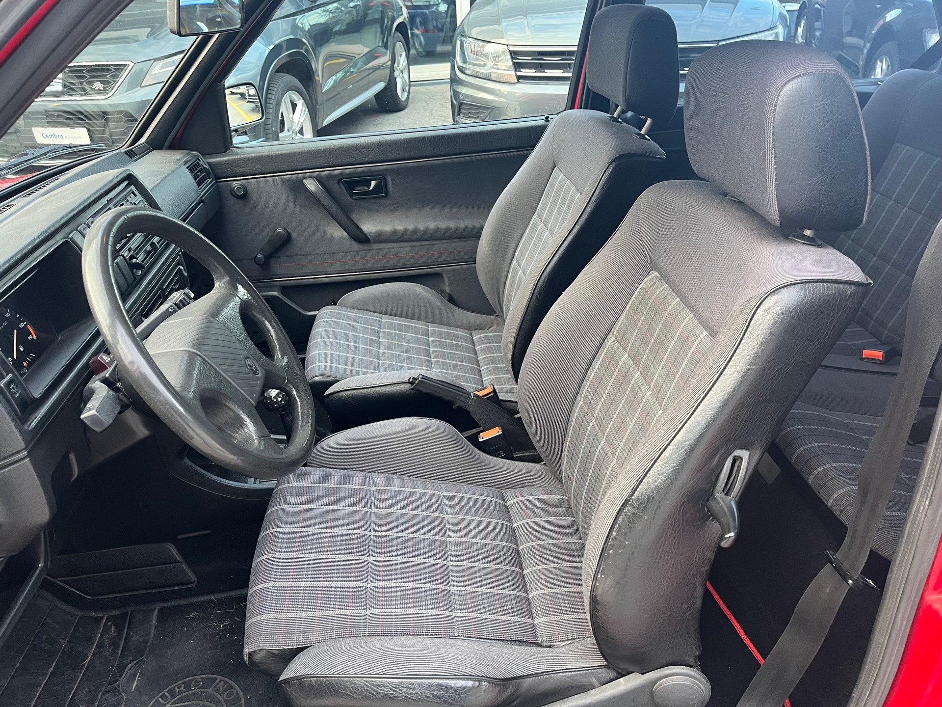 VW Golf 1800 GTI-image-15