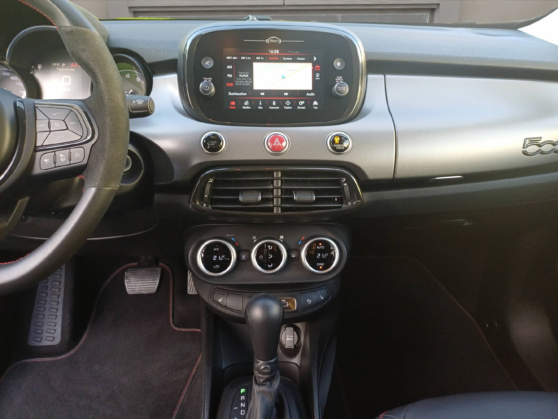 FIAT 500X 1.5 Hybrid Sport-image-12