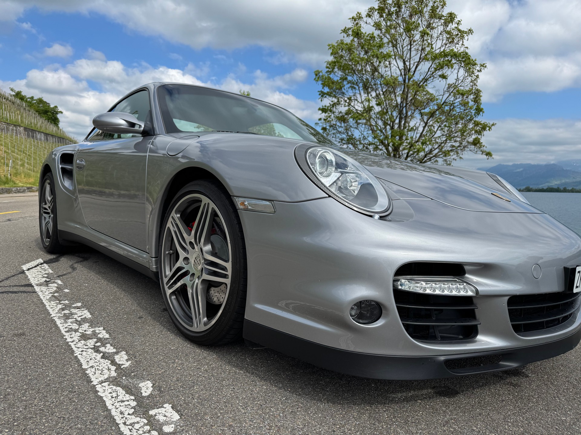 PORSCHE 911 Turbo-image-21
