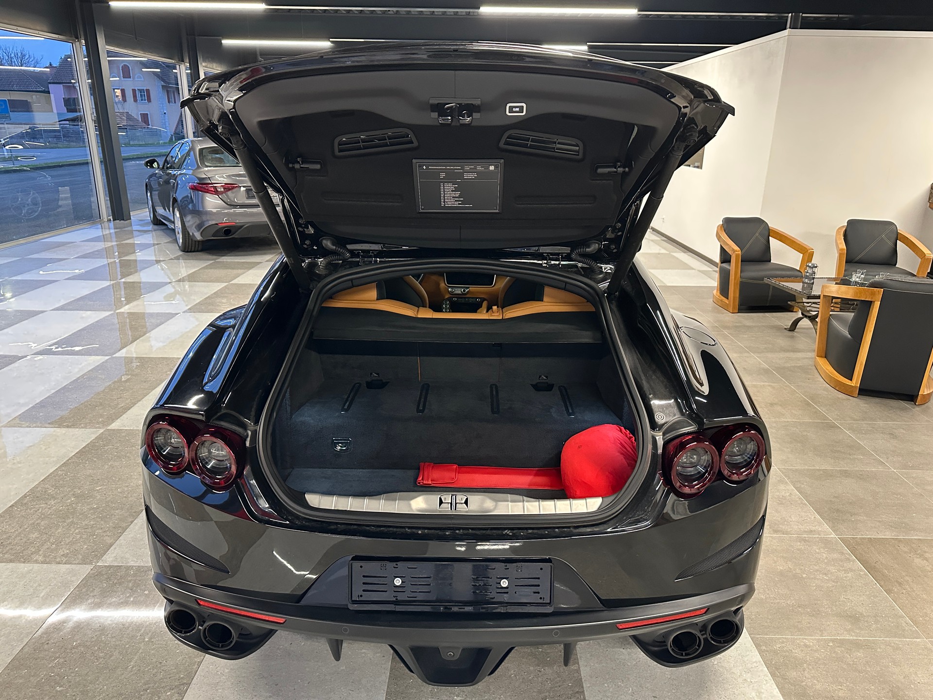 FERRARI GTC 4 Lusso-image-6