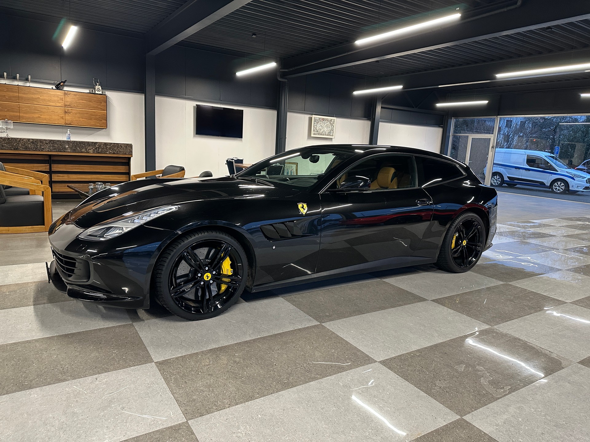 FERRARI GTC 4 Lusso