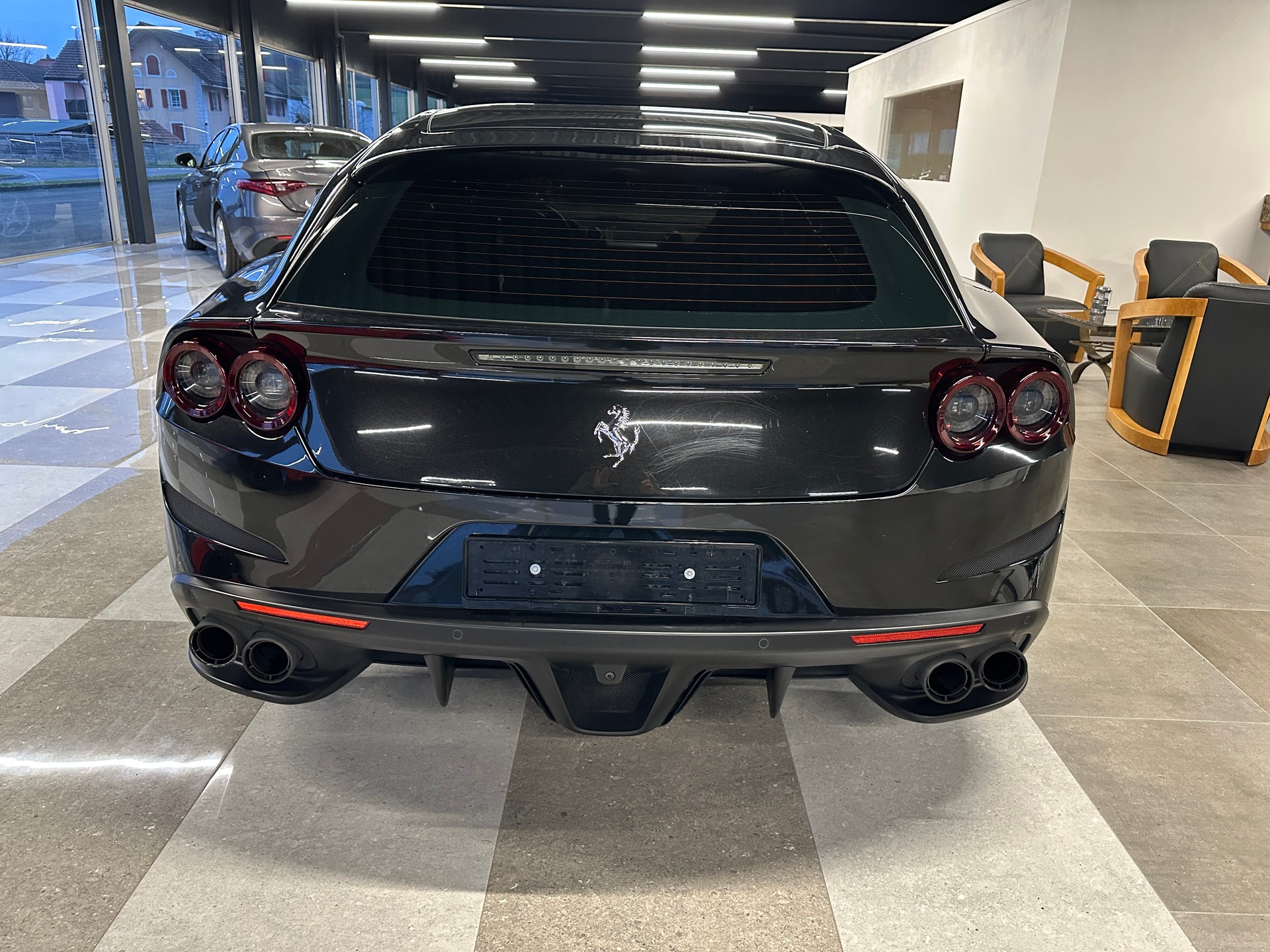 FERRARI GTC 4 Lusso-image-5