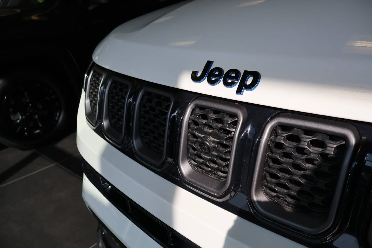 JEEP Compass 1.3 Summit 4xe-image-7