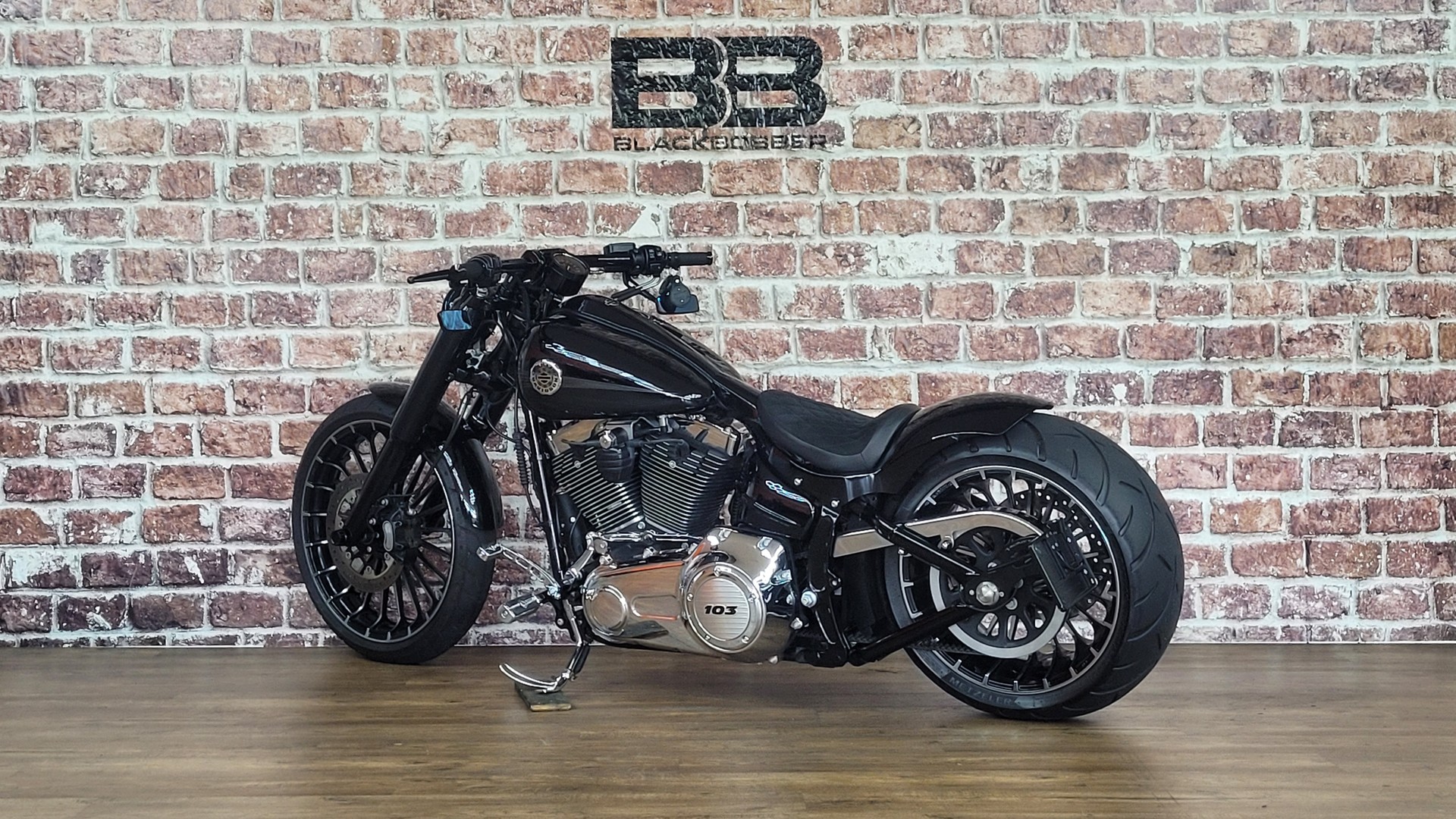 HARLEY-DAVIDSON FXSB Breakout 103 ABS-showroom-element-3