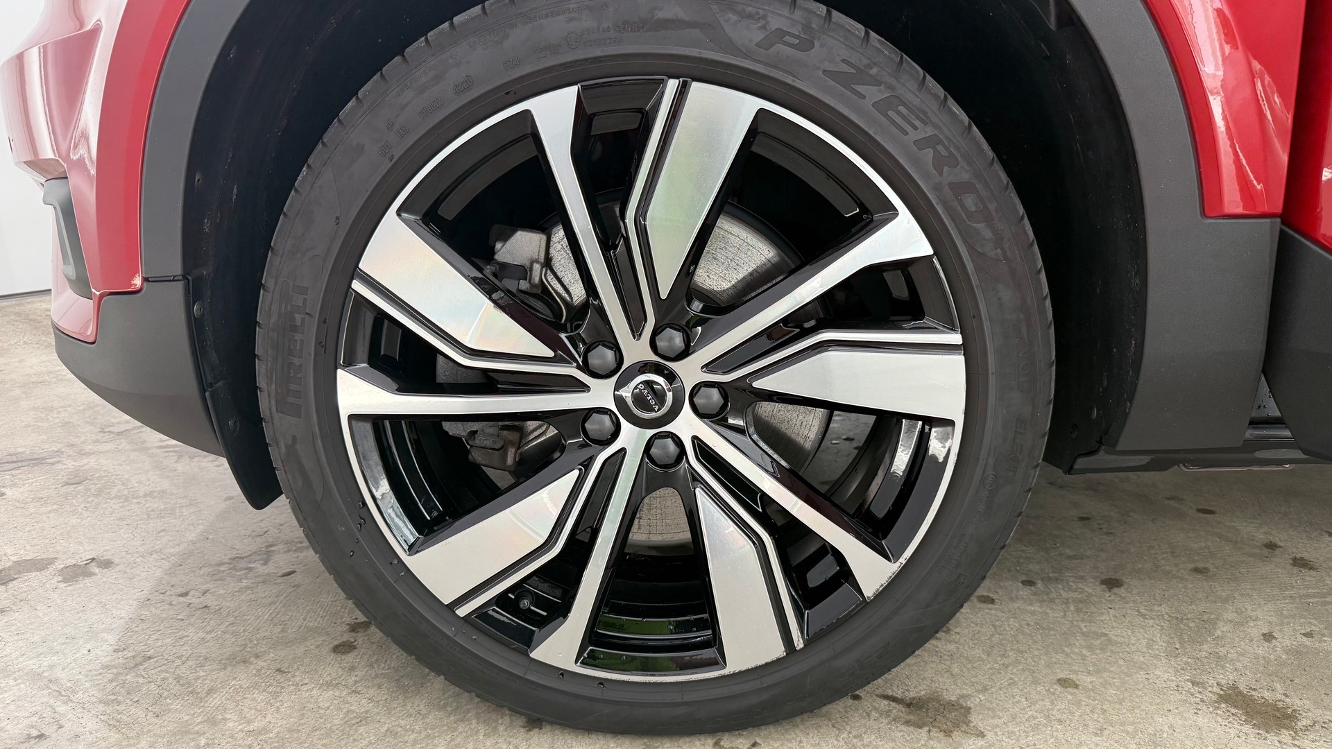 POLESTAR XC40 P8 AWD Pure Electric R-Design-image-8