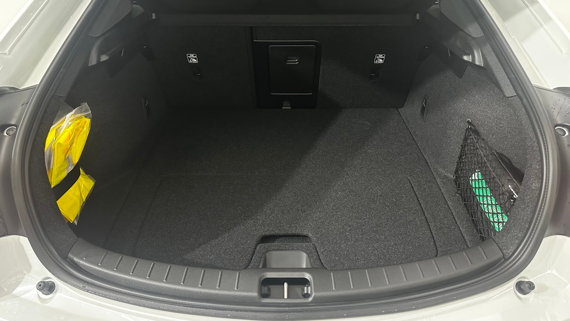 POLESTAR XC40 P8 Twin R-Design AWD-image-6