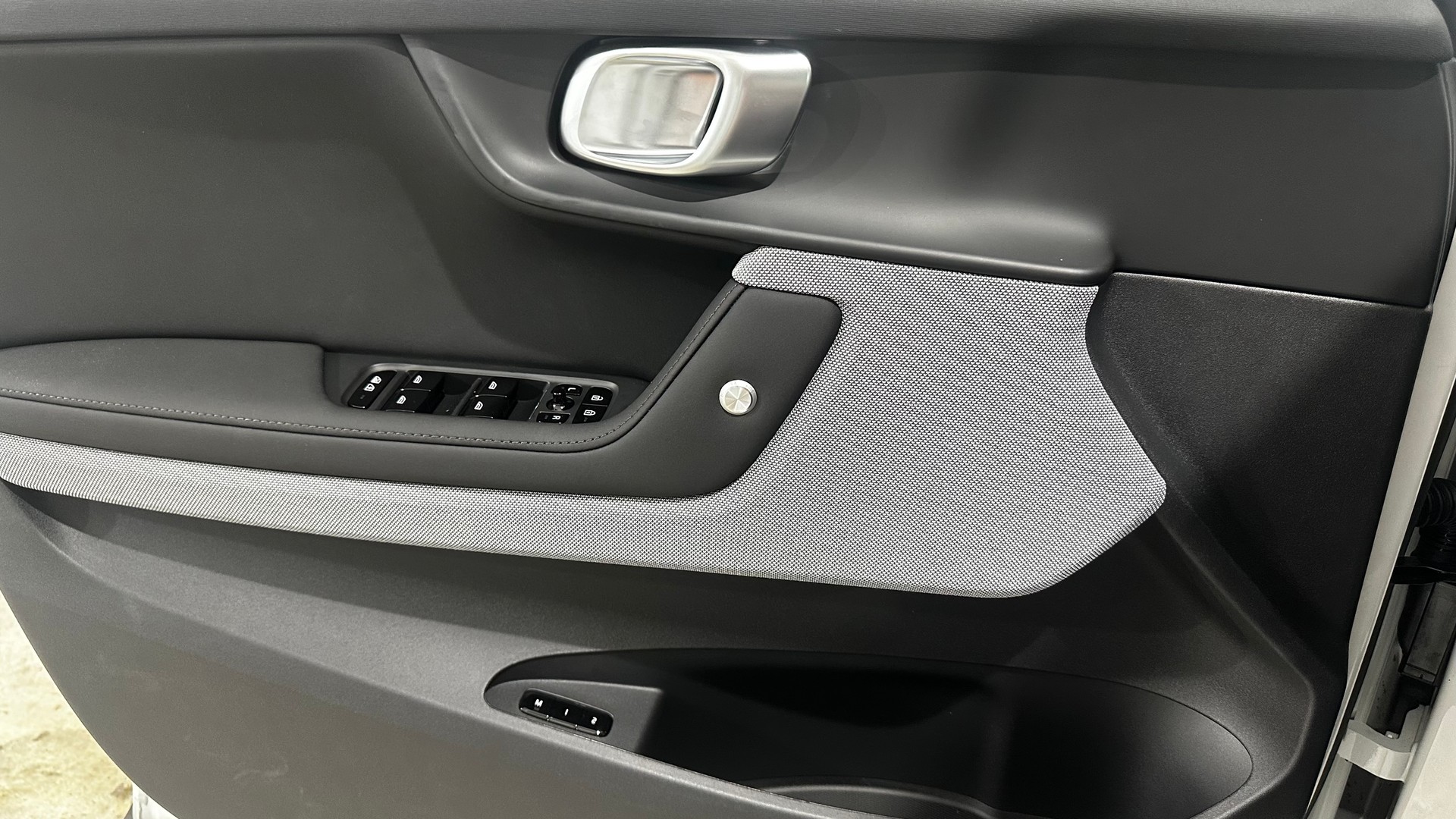POLESTAR XC40 P8 Twin R-Design AWD-image-11
